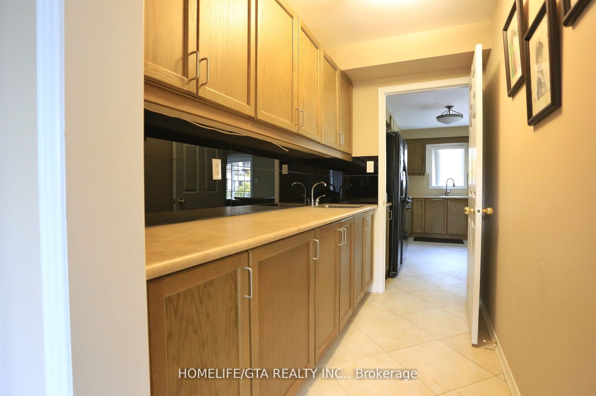298 Church St S, #26