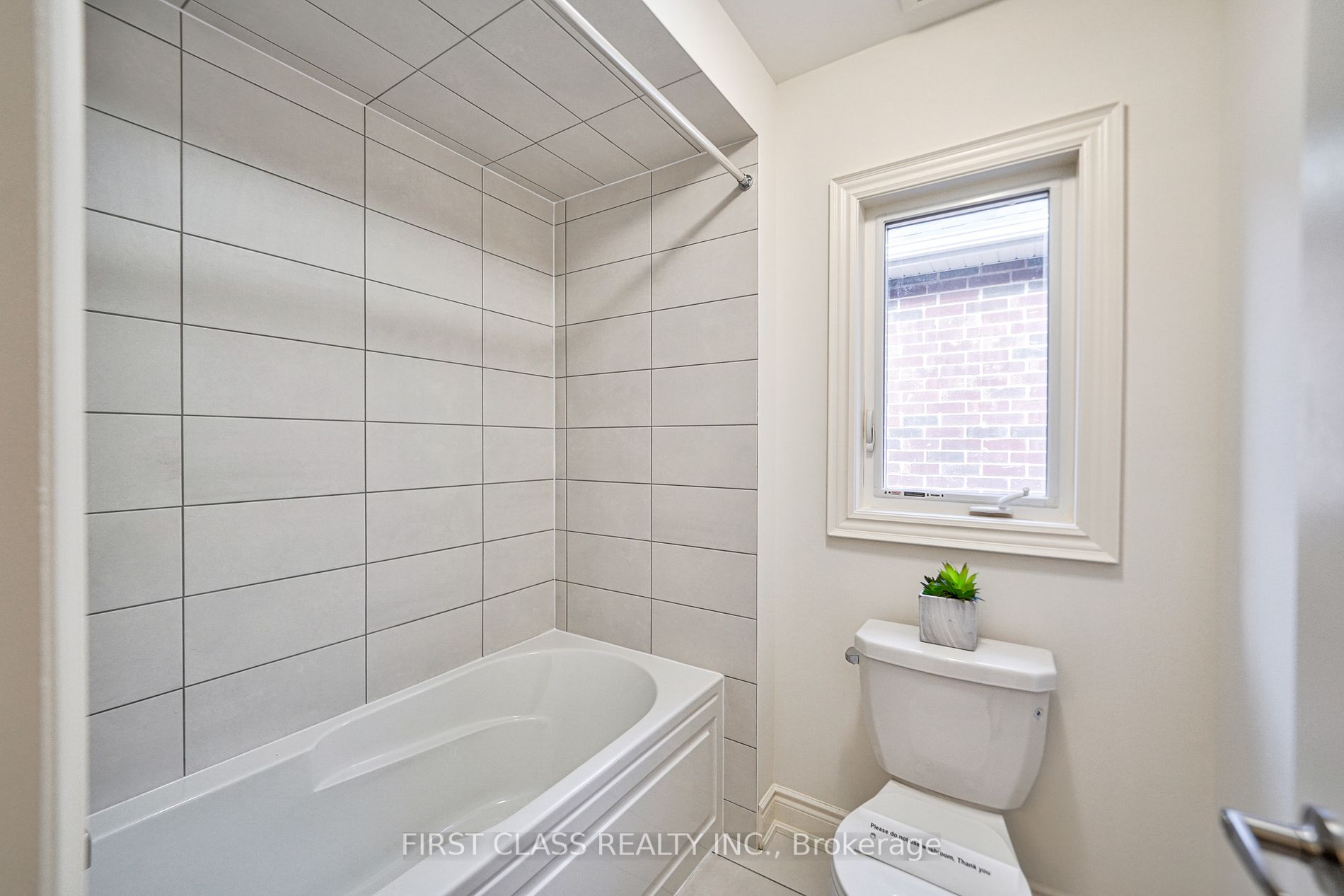 88 Suttonrail Way