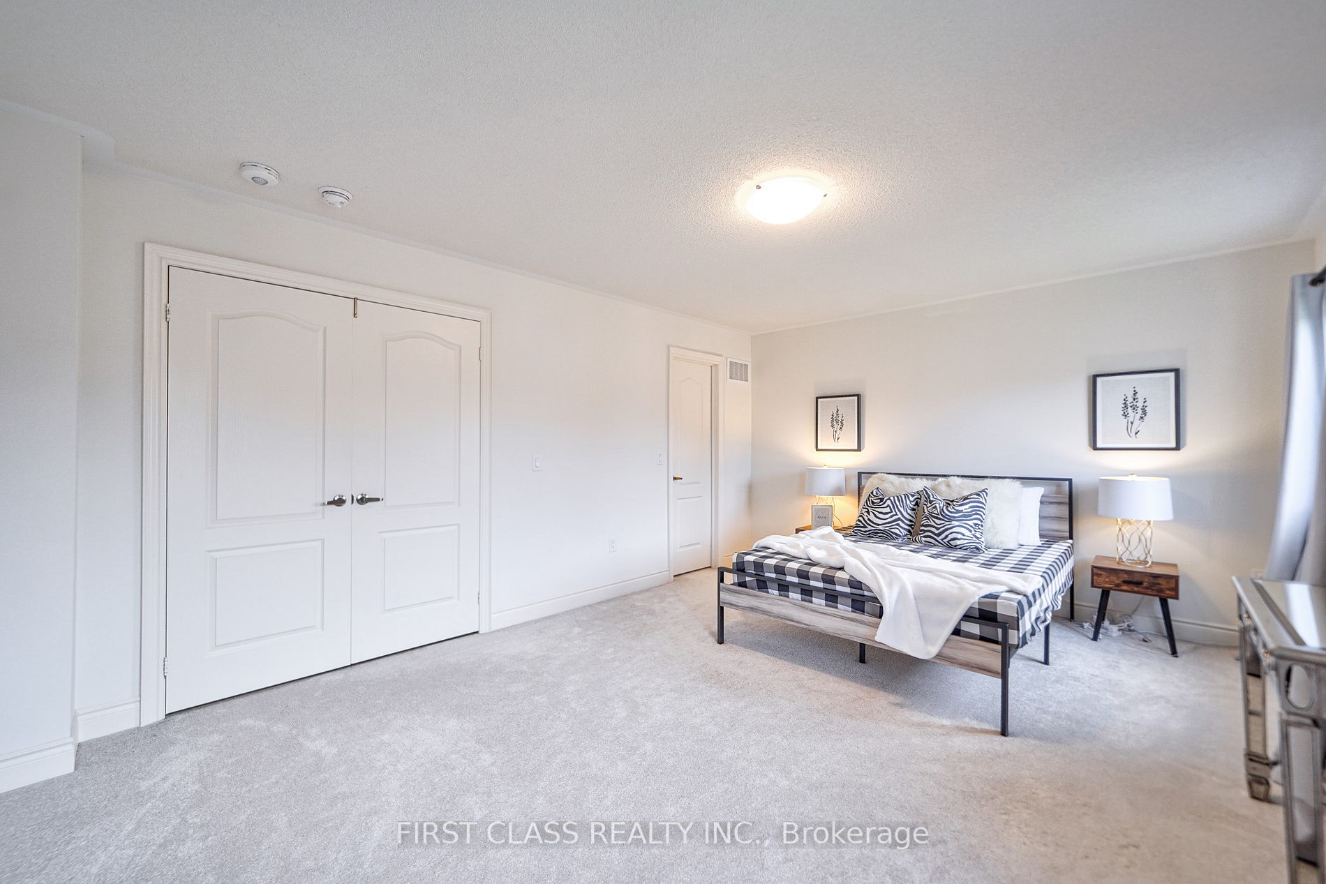 88 Suttonrail Way