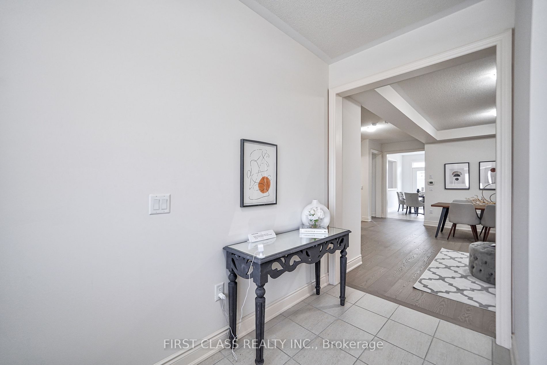 88 Suttonrail Way