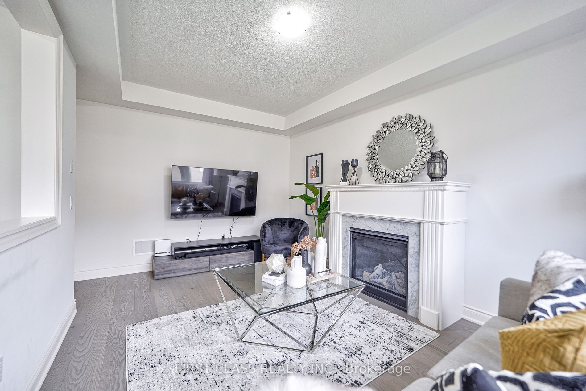 88 Suttonrail Way