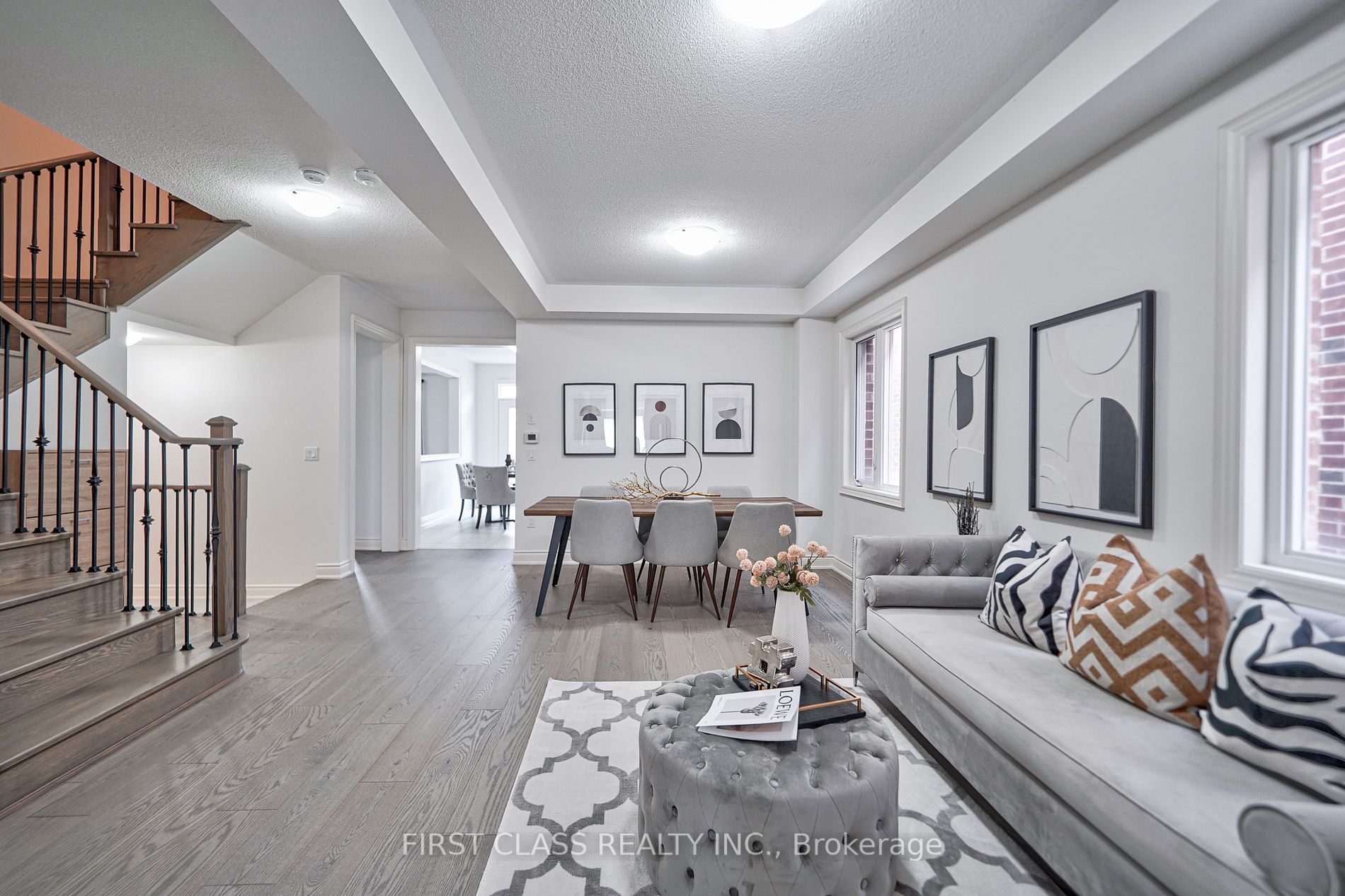88 Suttonrail Way
