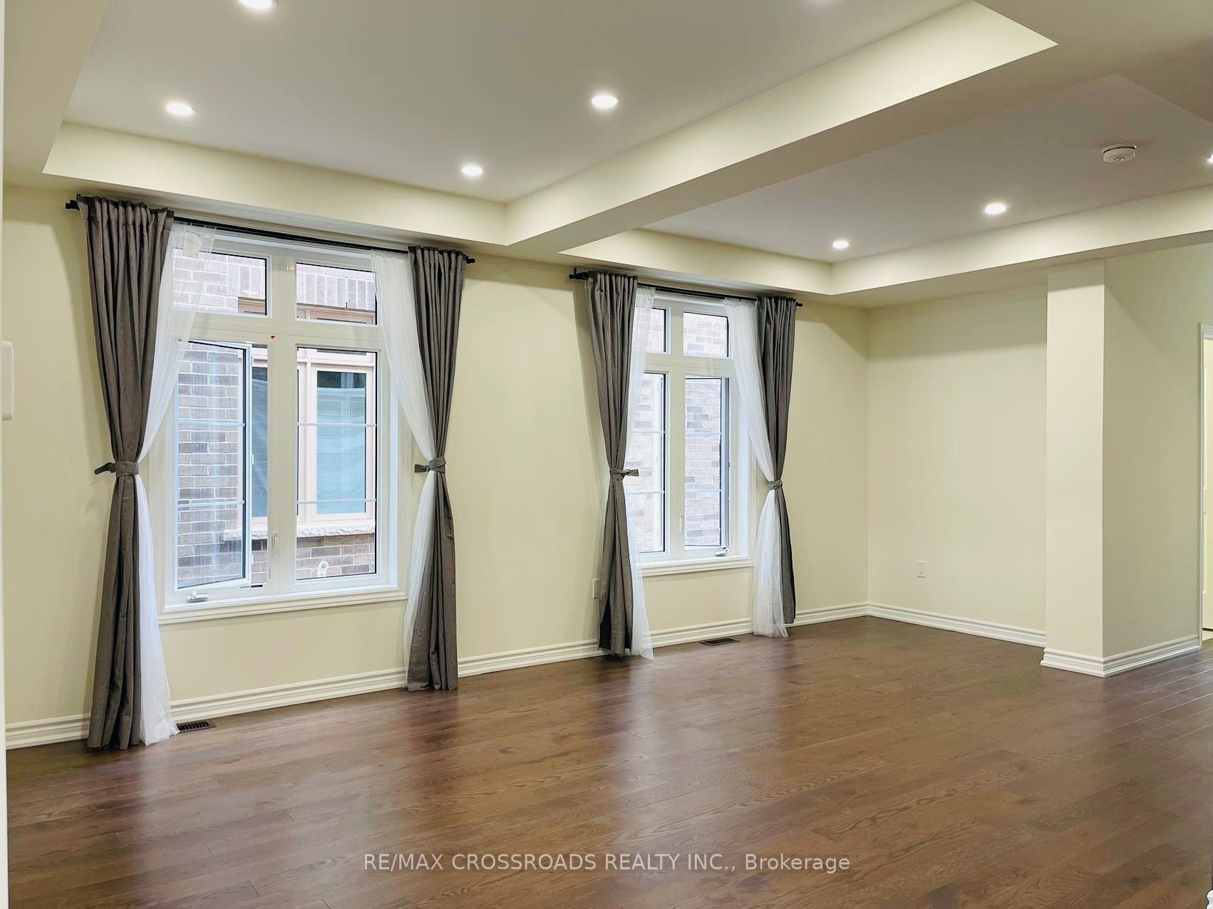 68 Kentledge Ave