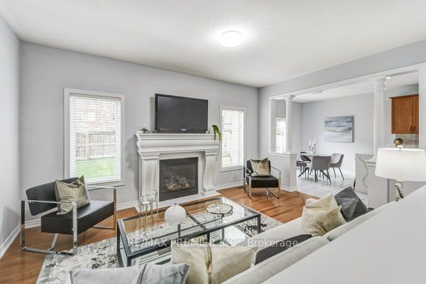 305 Lauderdale Dr
