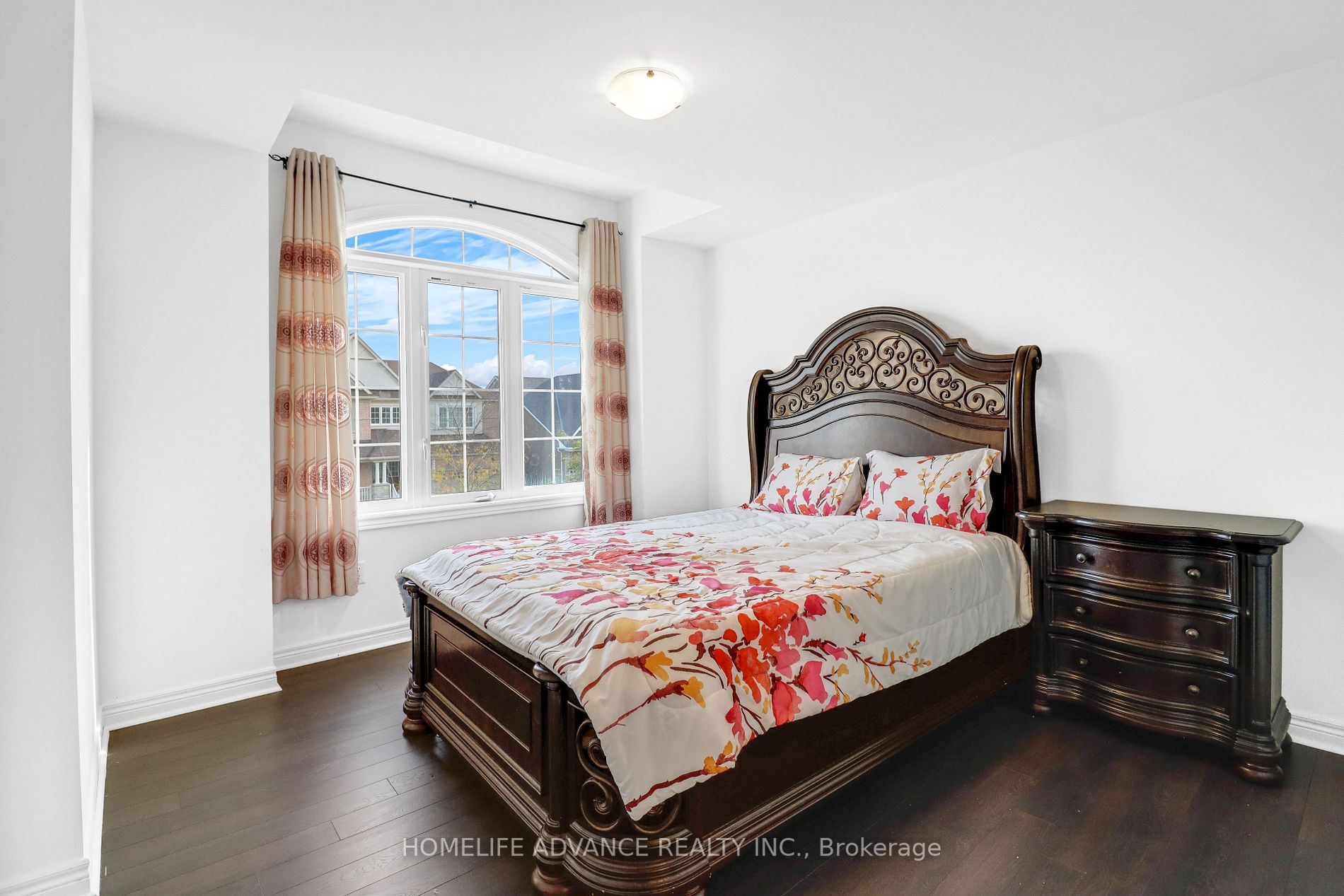 8 Citrine Drive