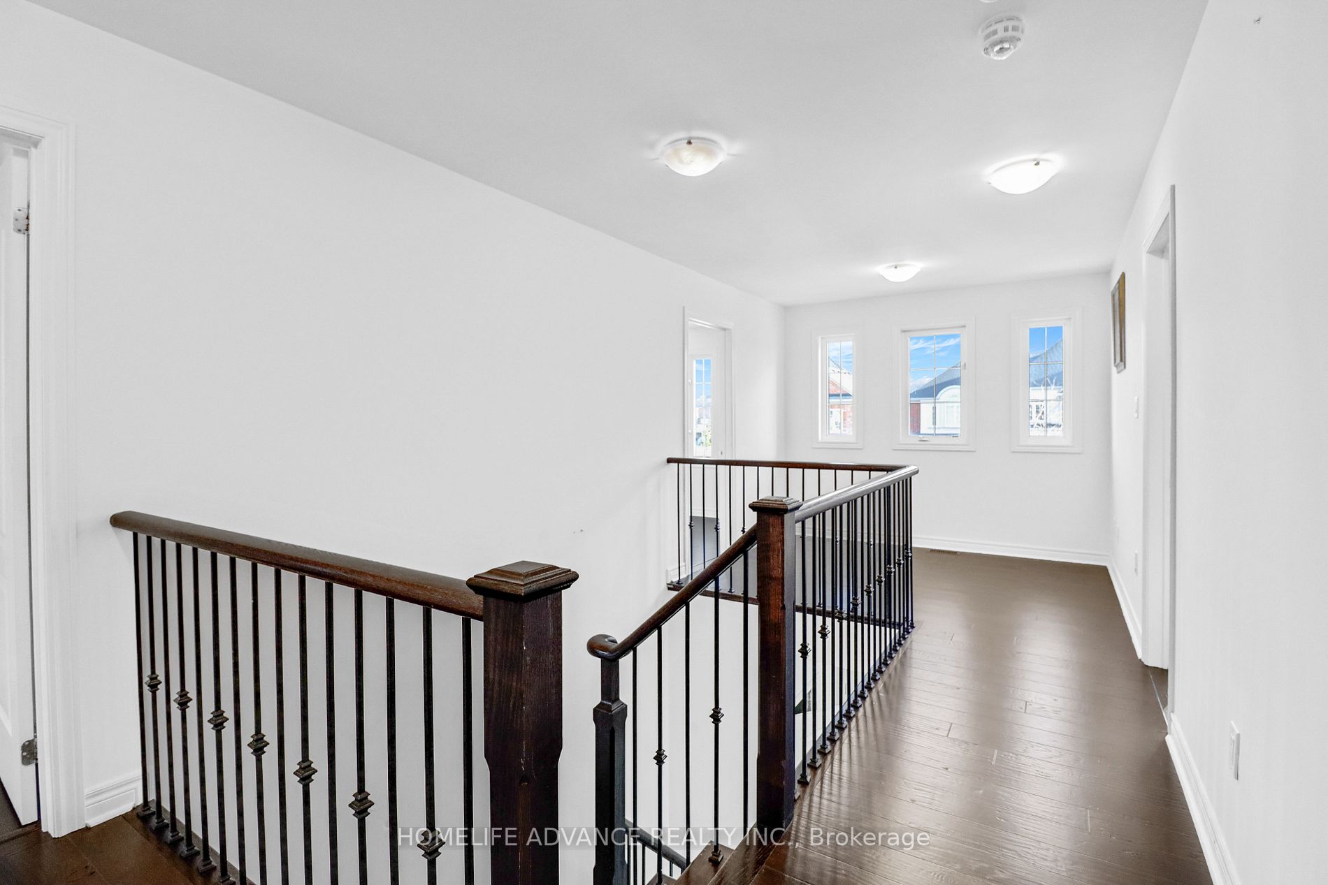 8 Citrine Drive