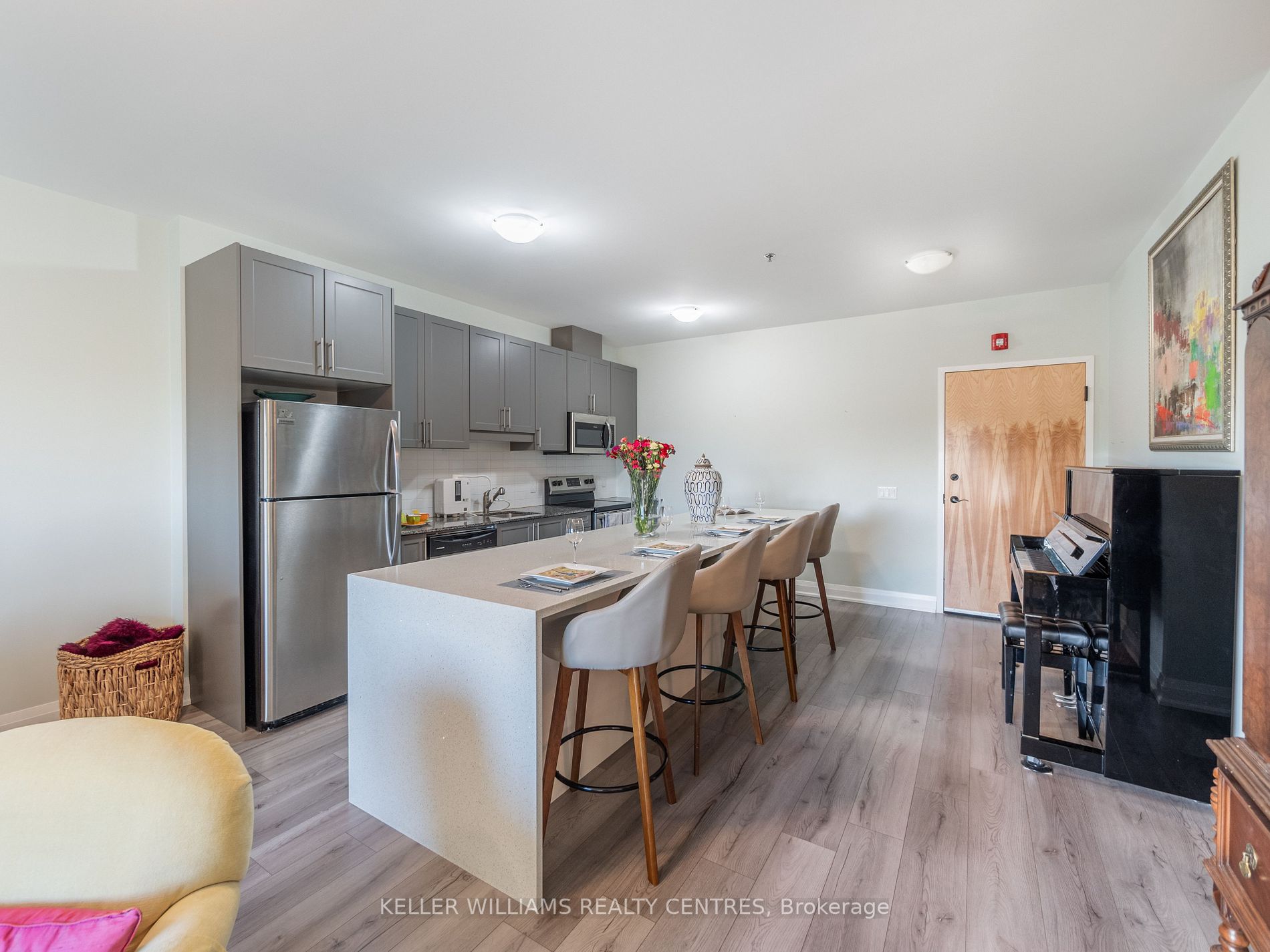 43 Dale Dr, #206