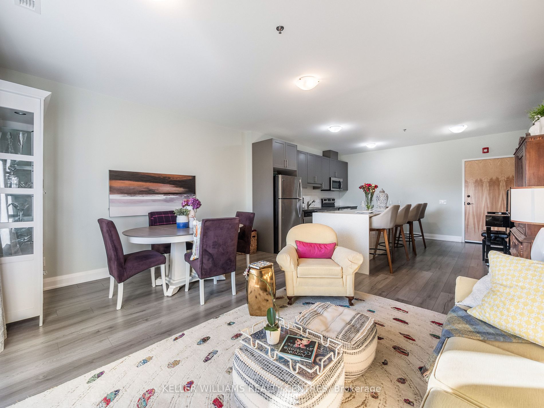 43 Dale Dr, #206