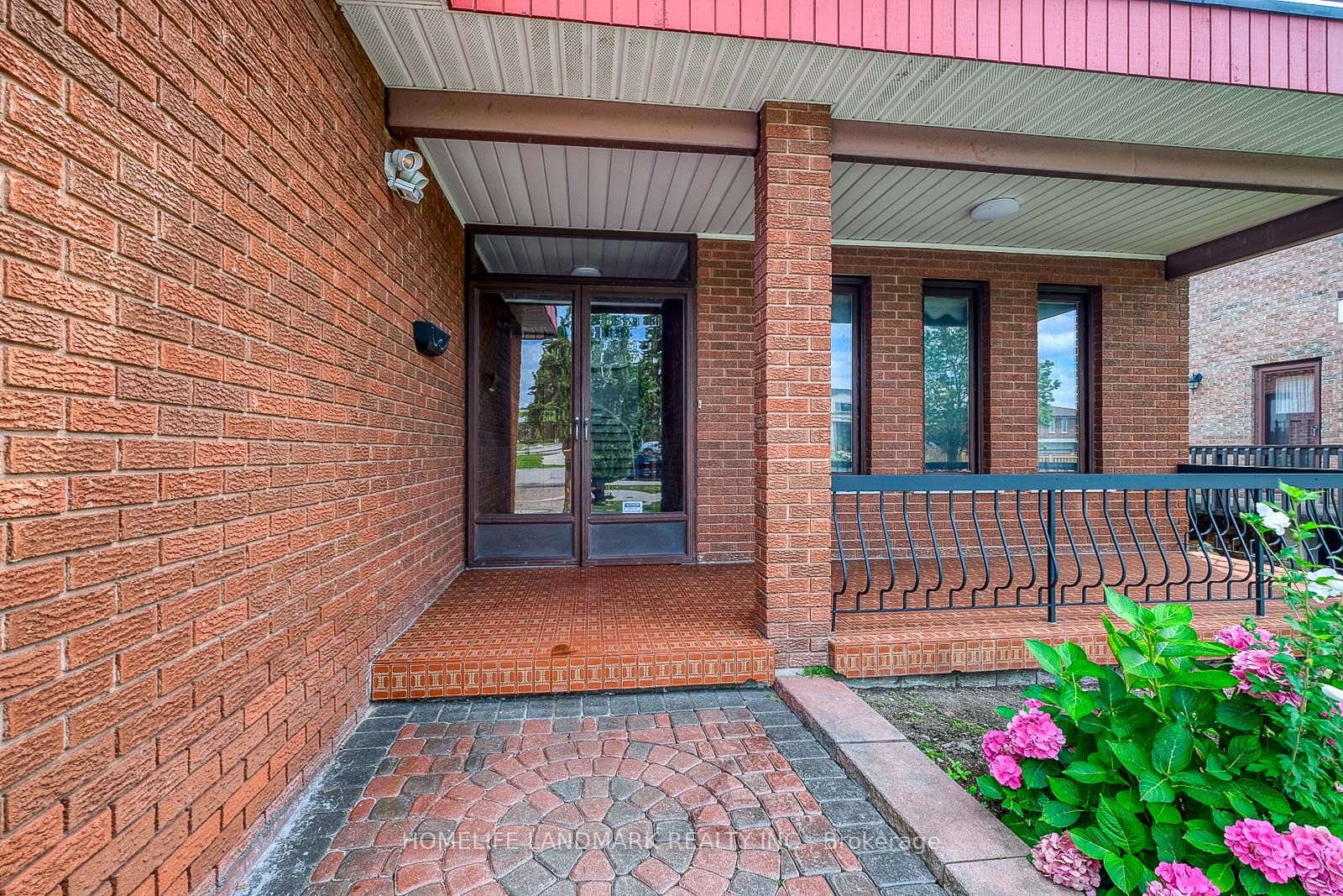 157 Jeanne Dr