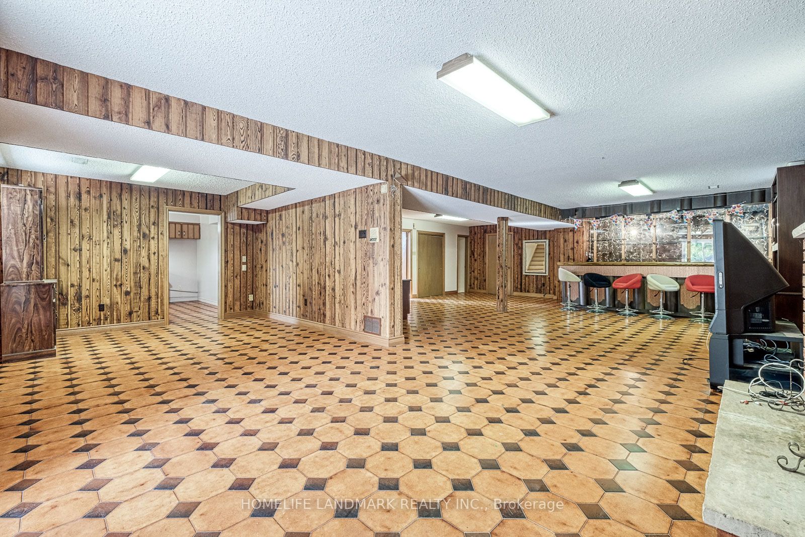157 Jeanne Dr