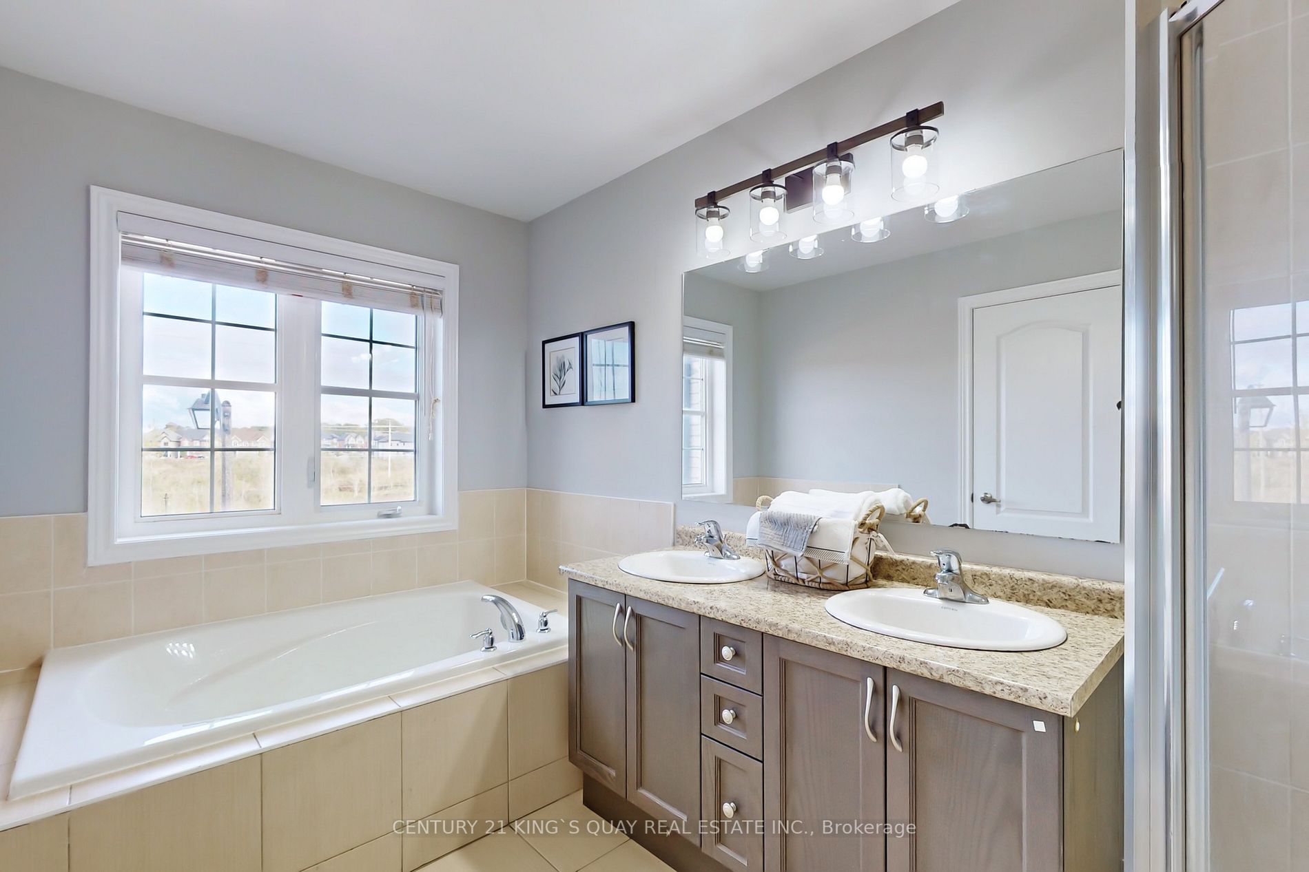 111 Beechborough Cres