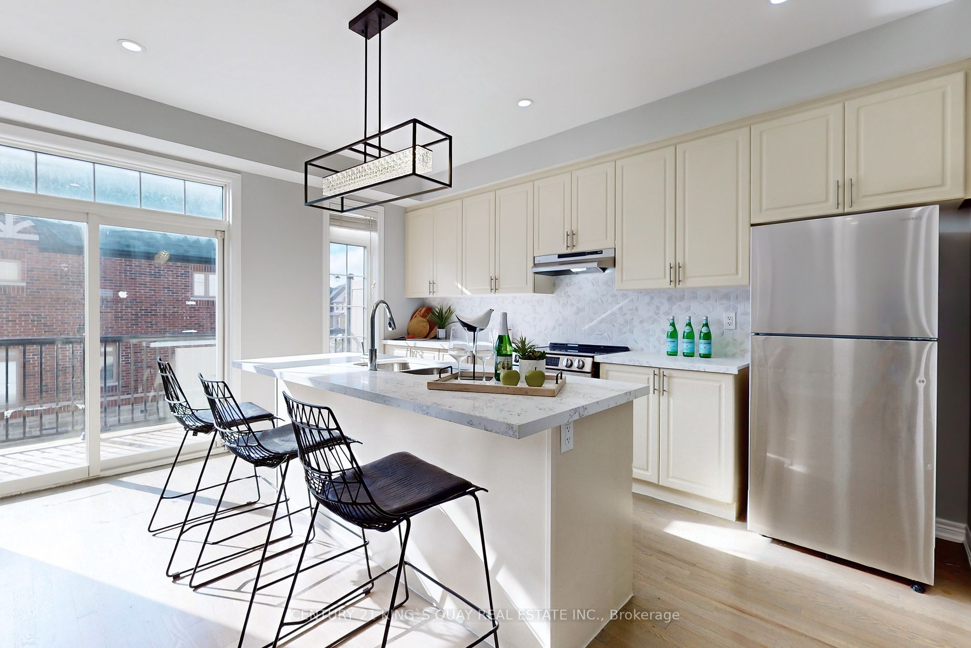 111 Beechborough Cres