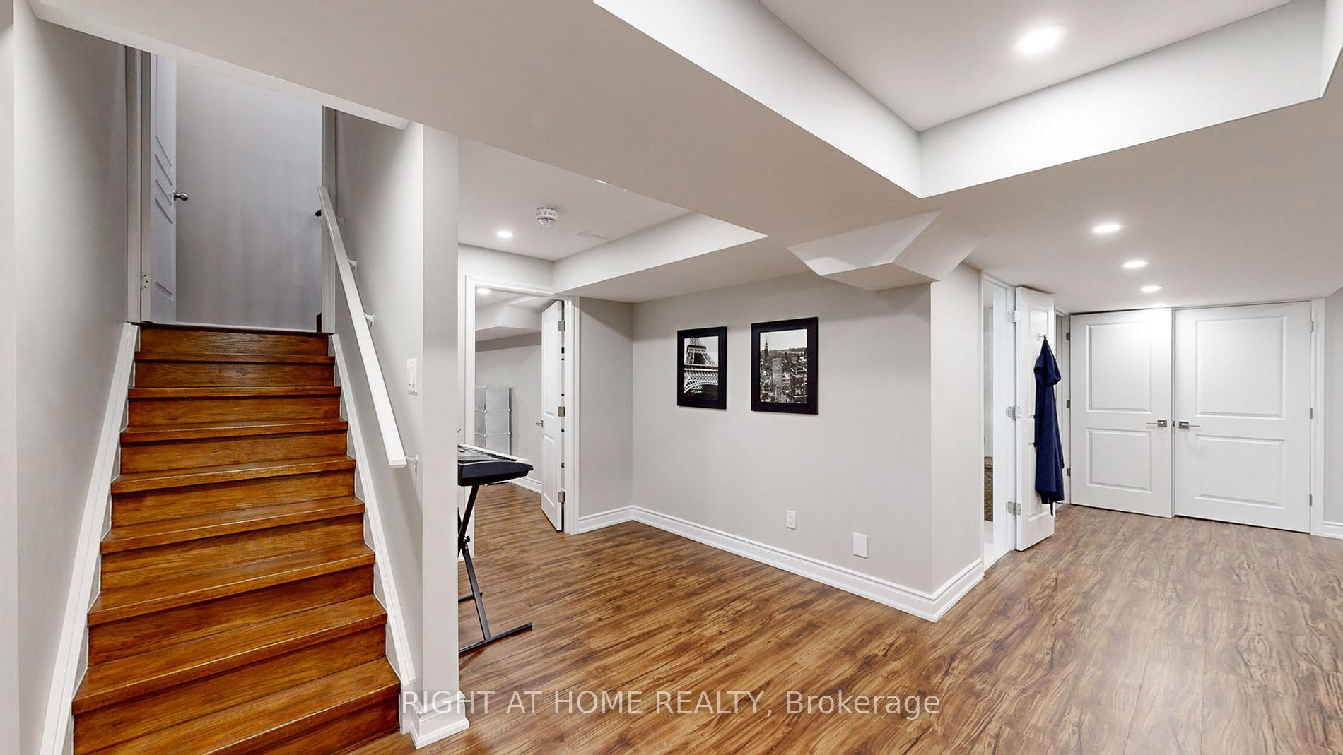 2 Elderslie Cres