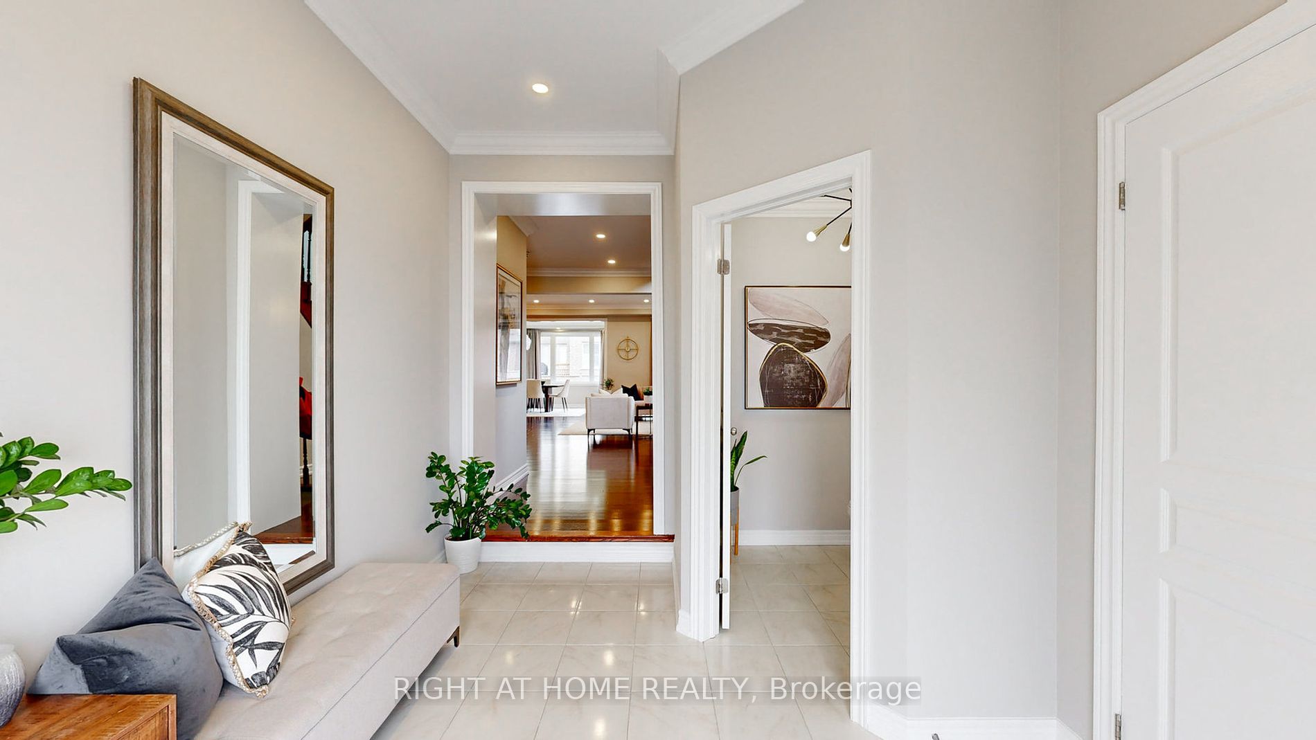 2 Elderslie Cres