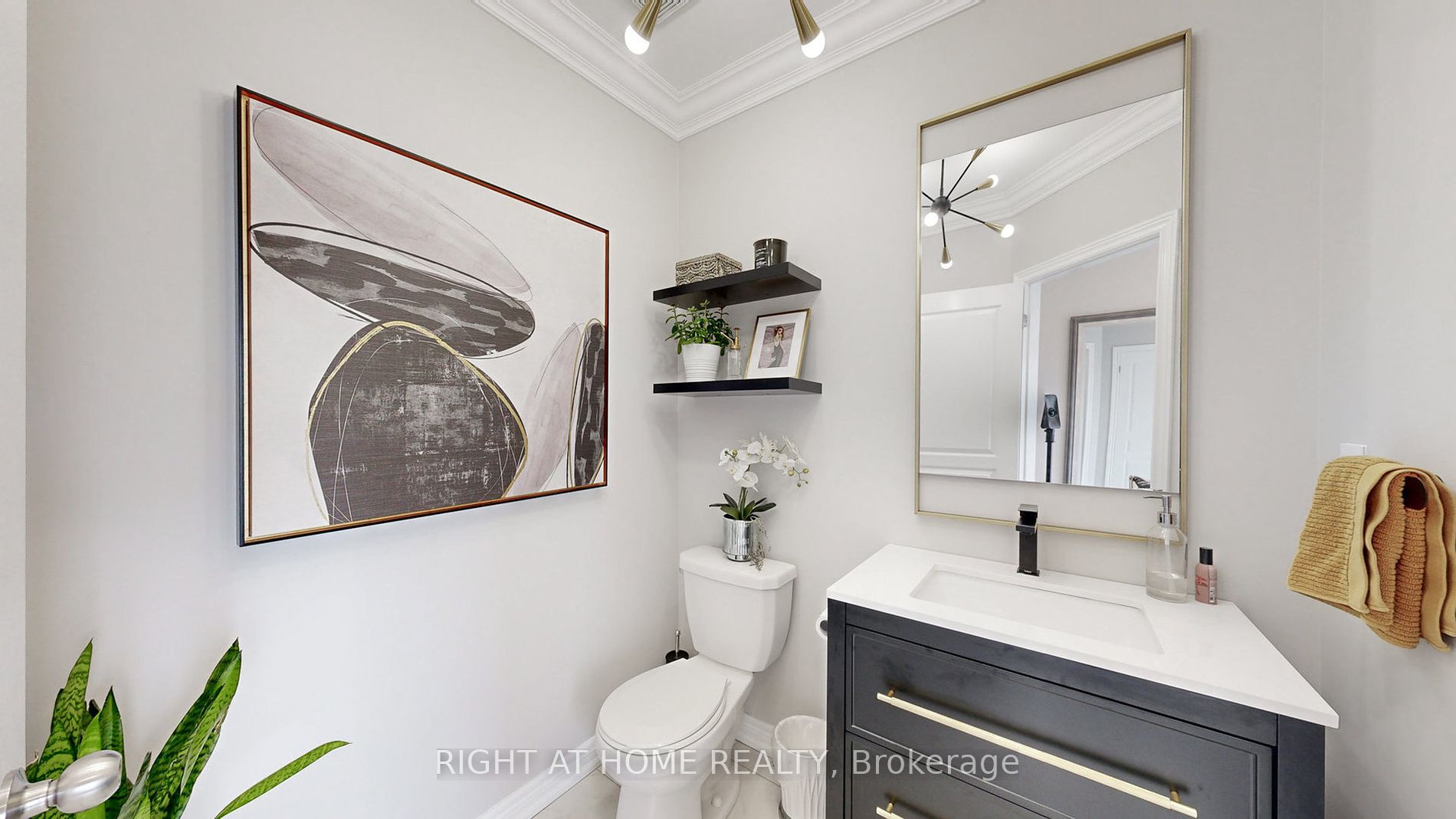 2 Elderslie Cres