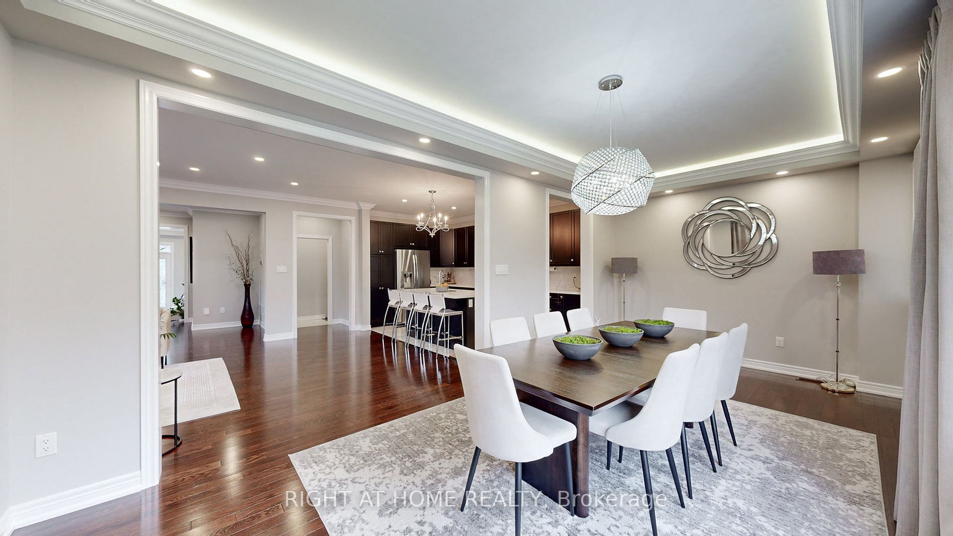 2 Elderslie Cres