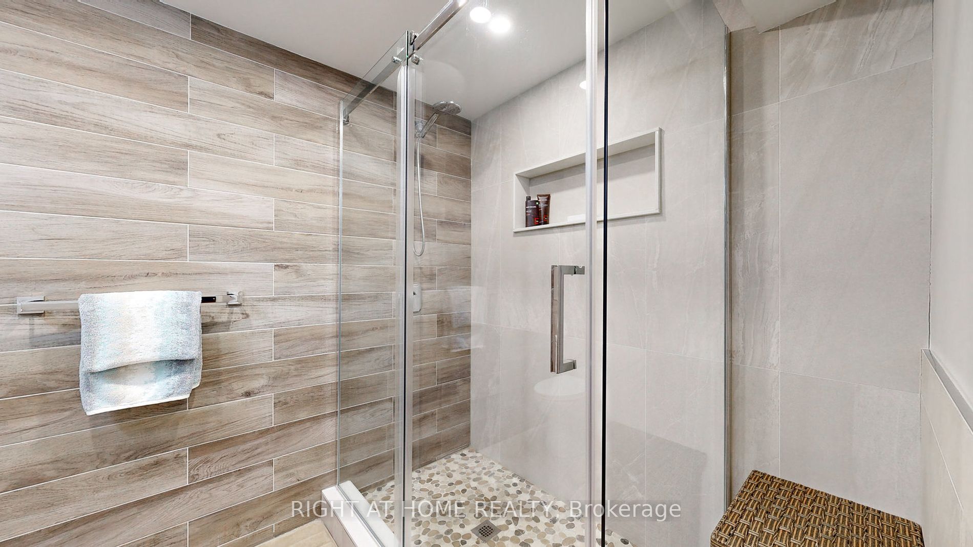 2 Elderslie Cres