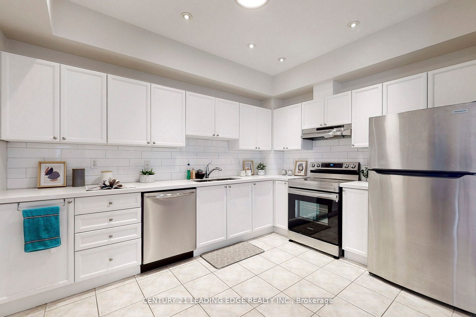 9944 Keele St, #108