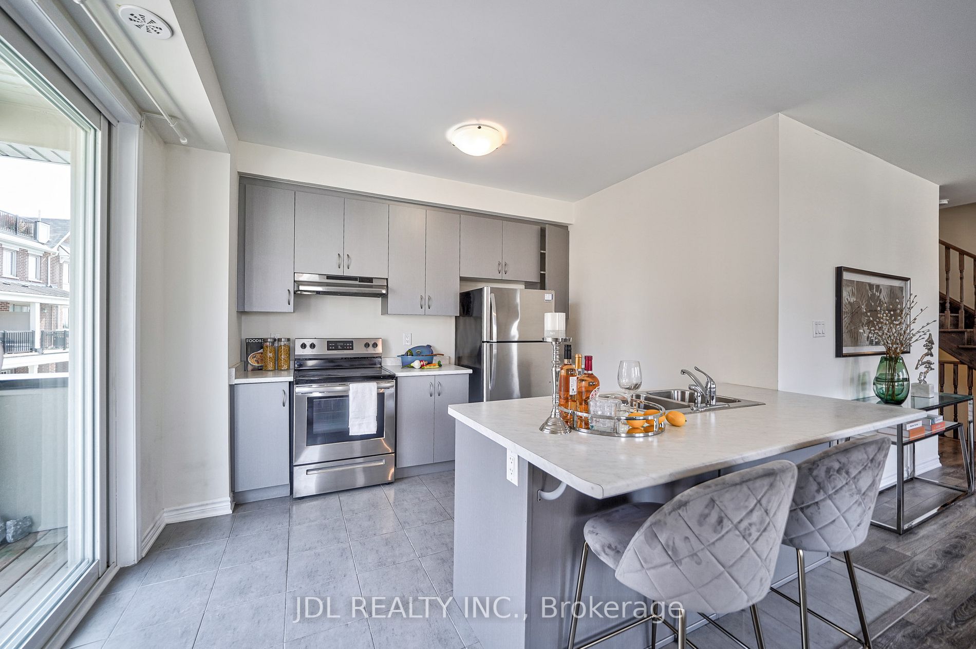 57 Frederick Wilson Ave, #12