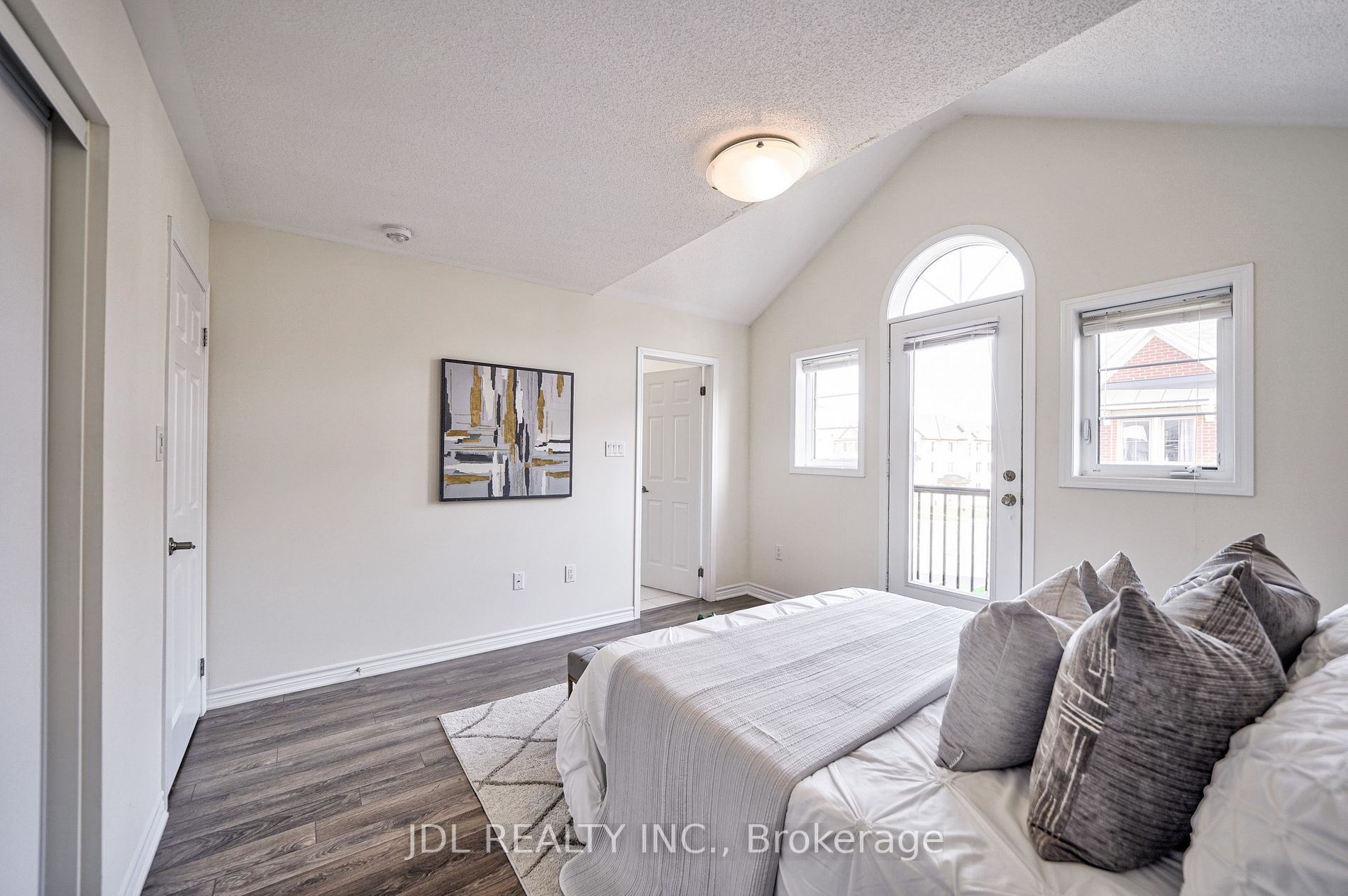 57 Frederick Wilson Ave, #12
