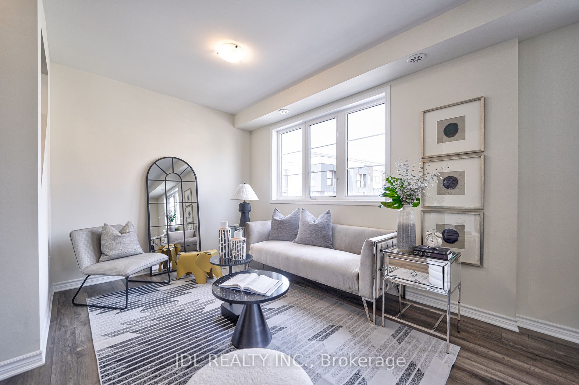 57 Frederick Wilson Ave, #12