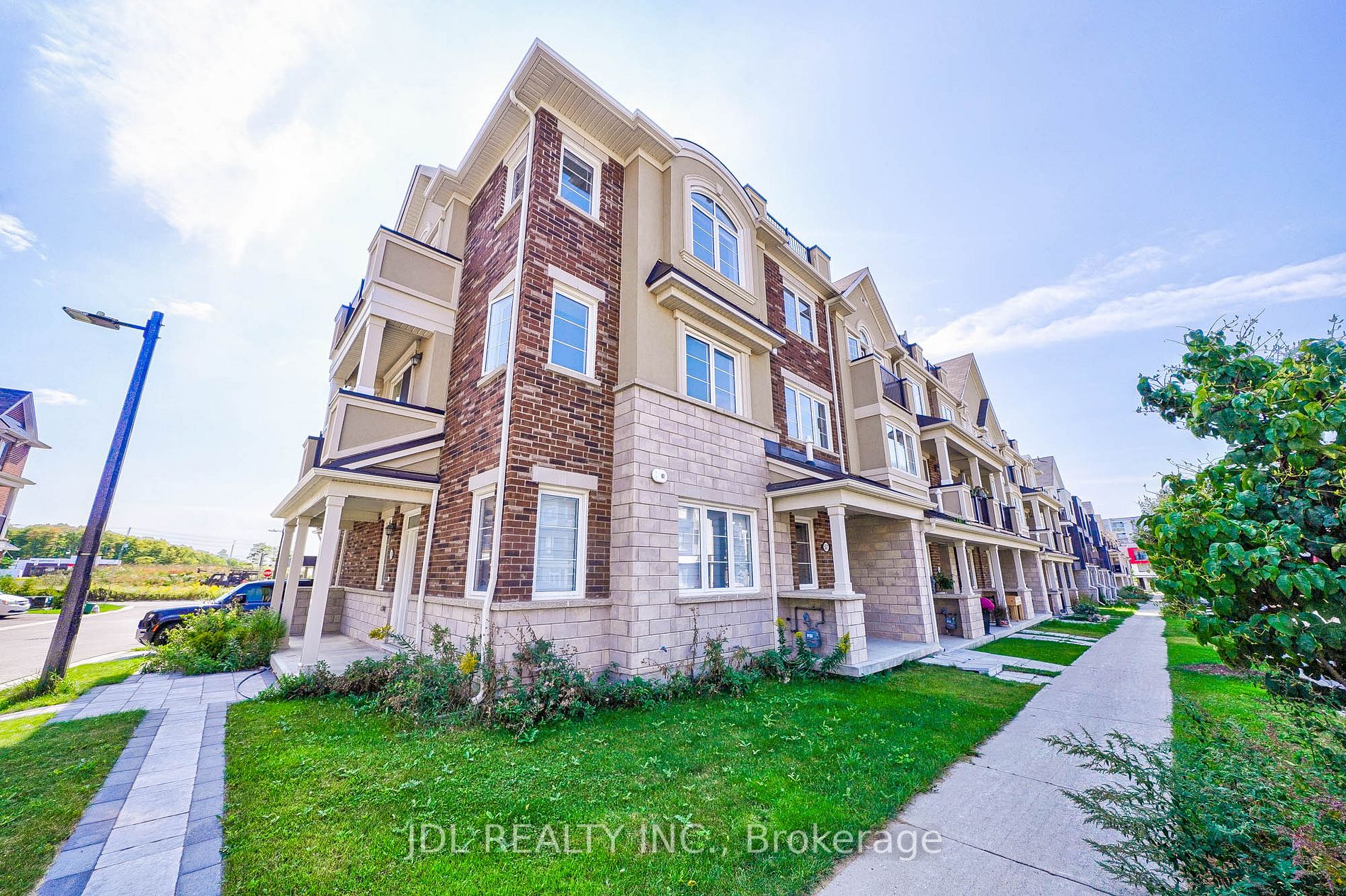 57 Frederick Wilson Ave, #12