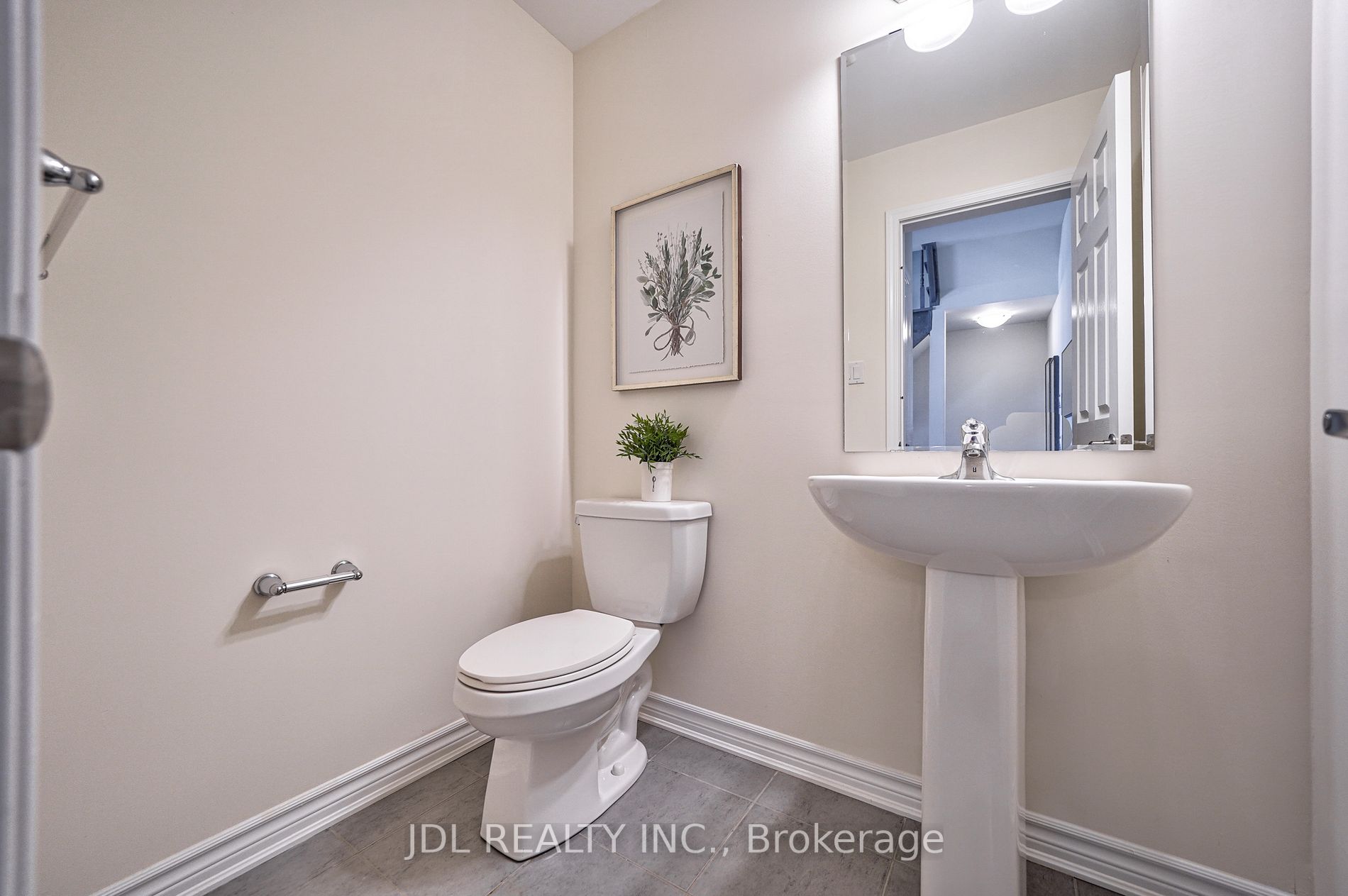 57 Frederick Wilson Ave, #12
