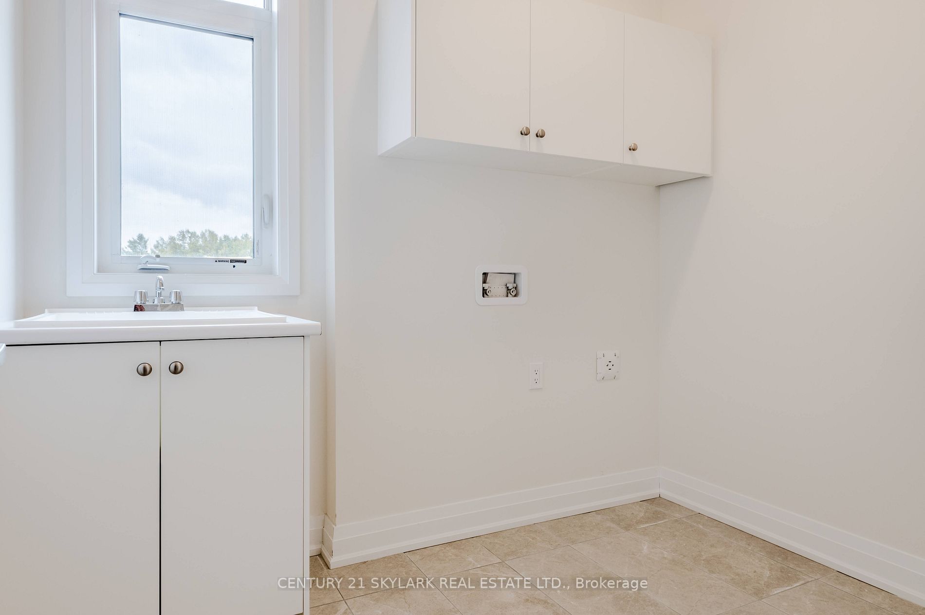 130 Jonkman Blvd