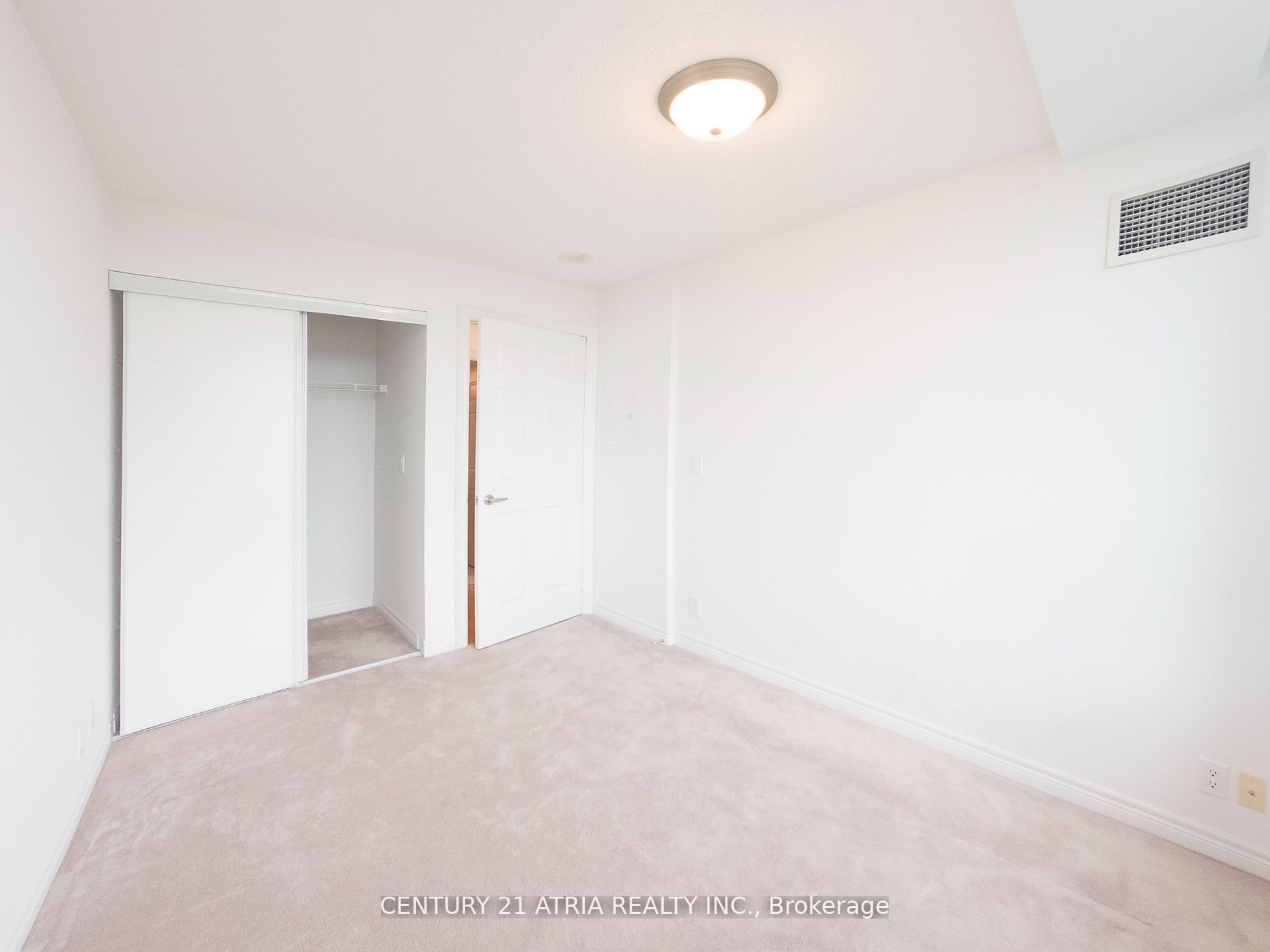 33 Cox Boulevard, #1621