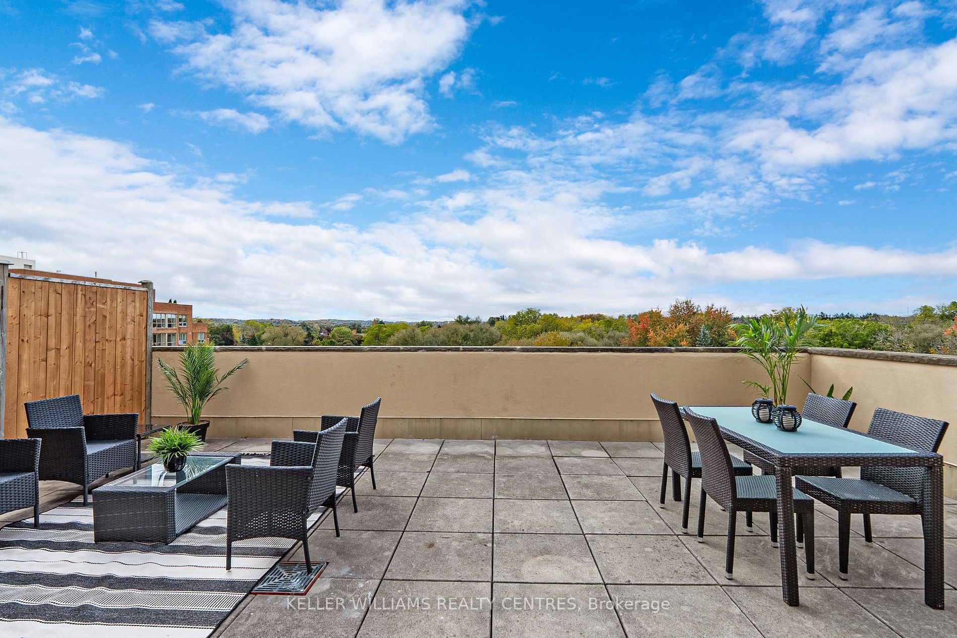 14924 Yonge St, #523