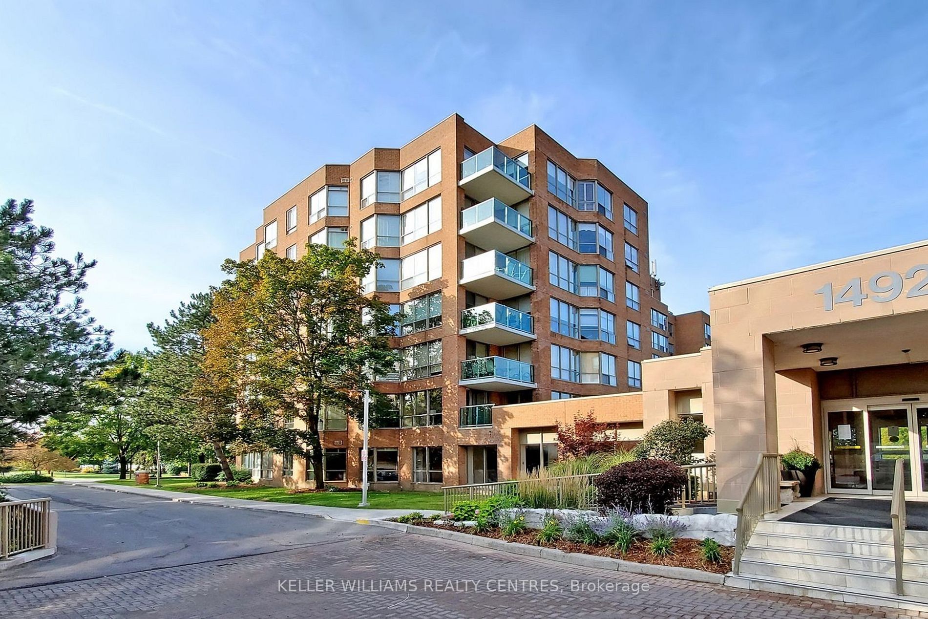 14924 Yonge St, #523