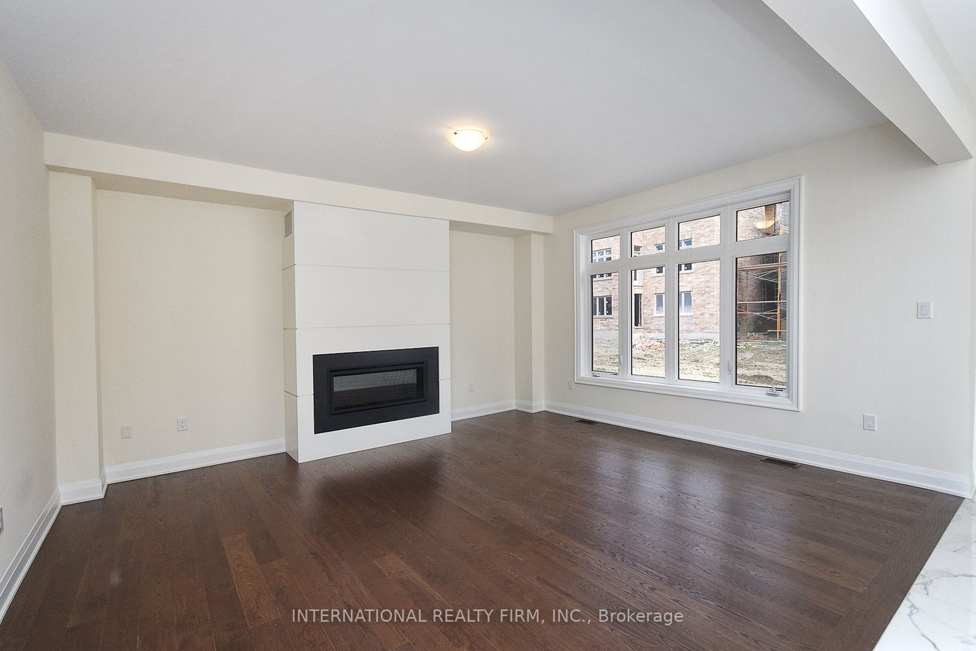 51 Bowline Vista St