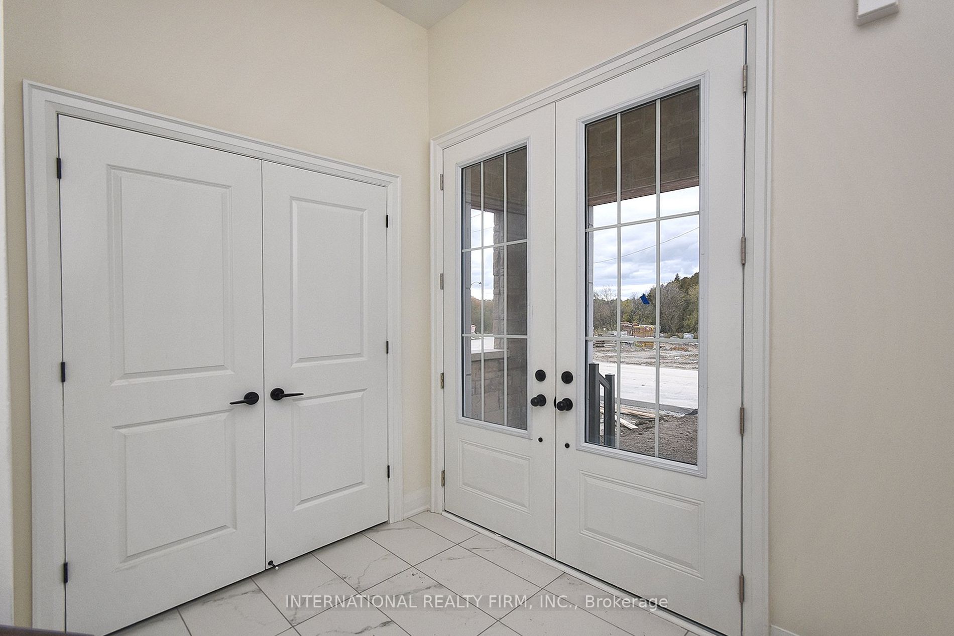 51 Bowline Vista St