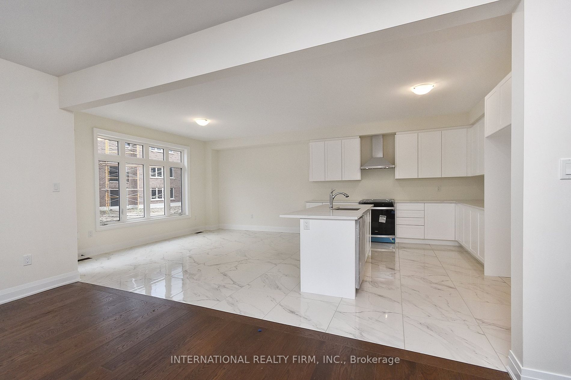 51 Bowline Vista St