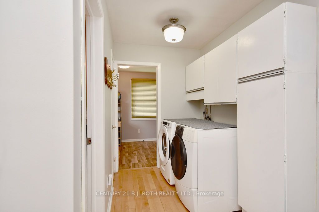 5 Ellen St