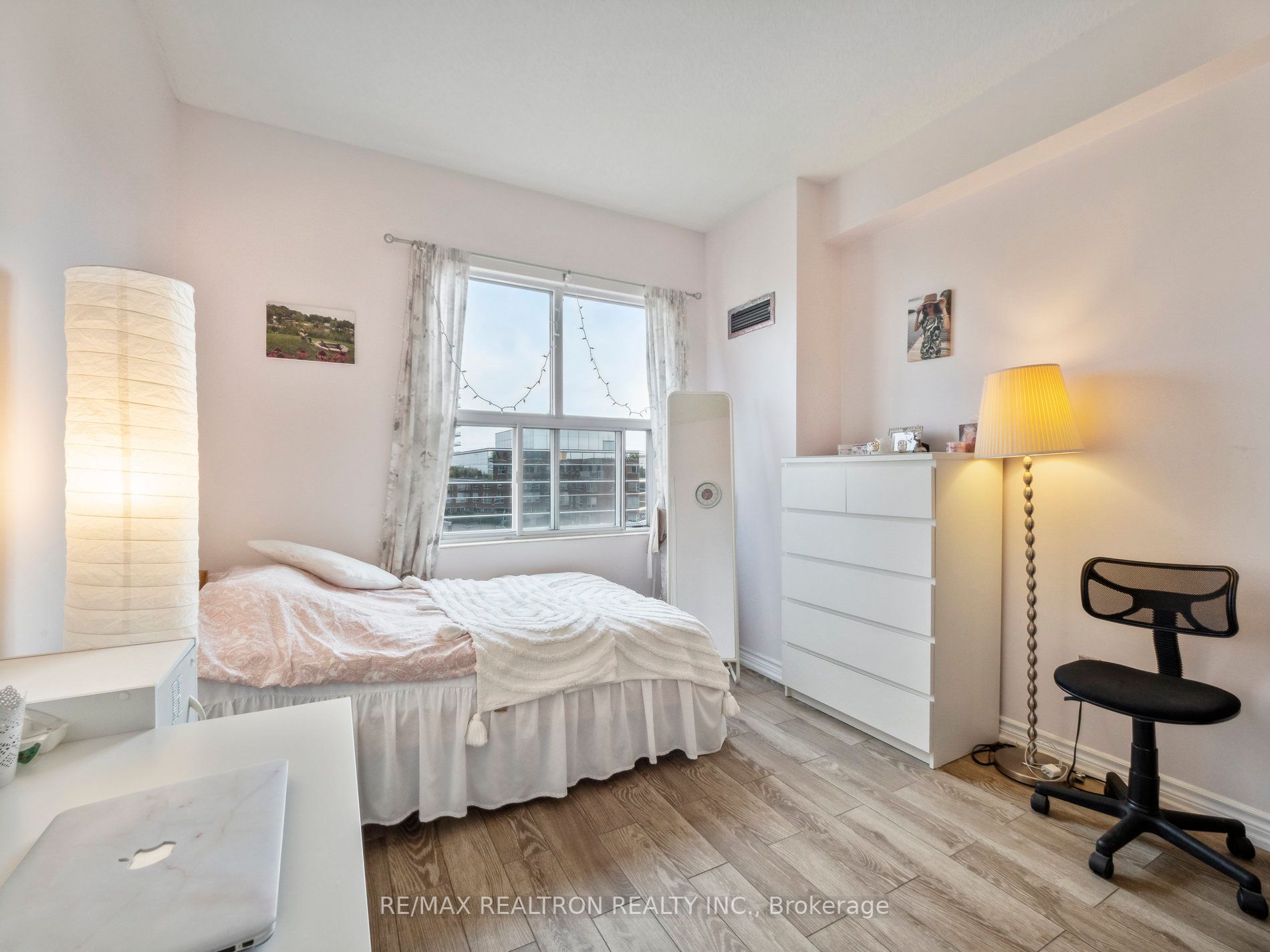 9 Chalmers Rd, #Ph4