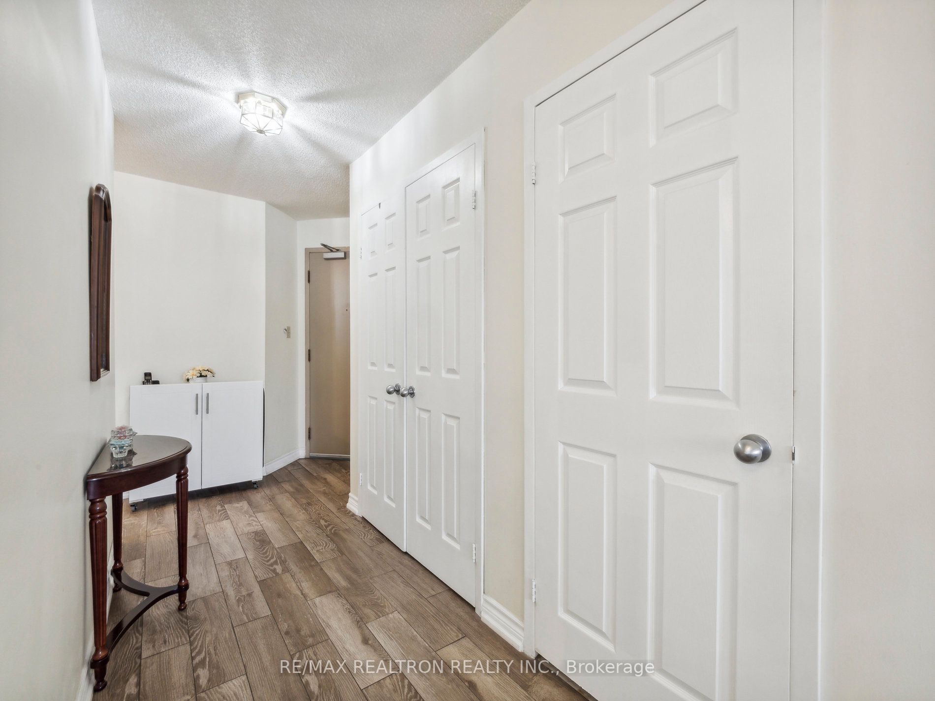 9 Chalmers Rd, #Ph4