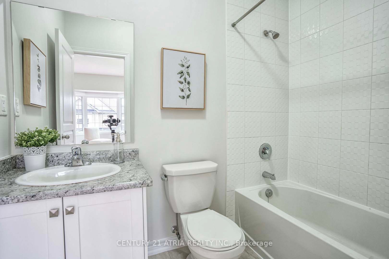 38 Boone Cres