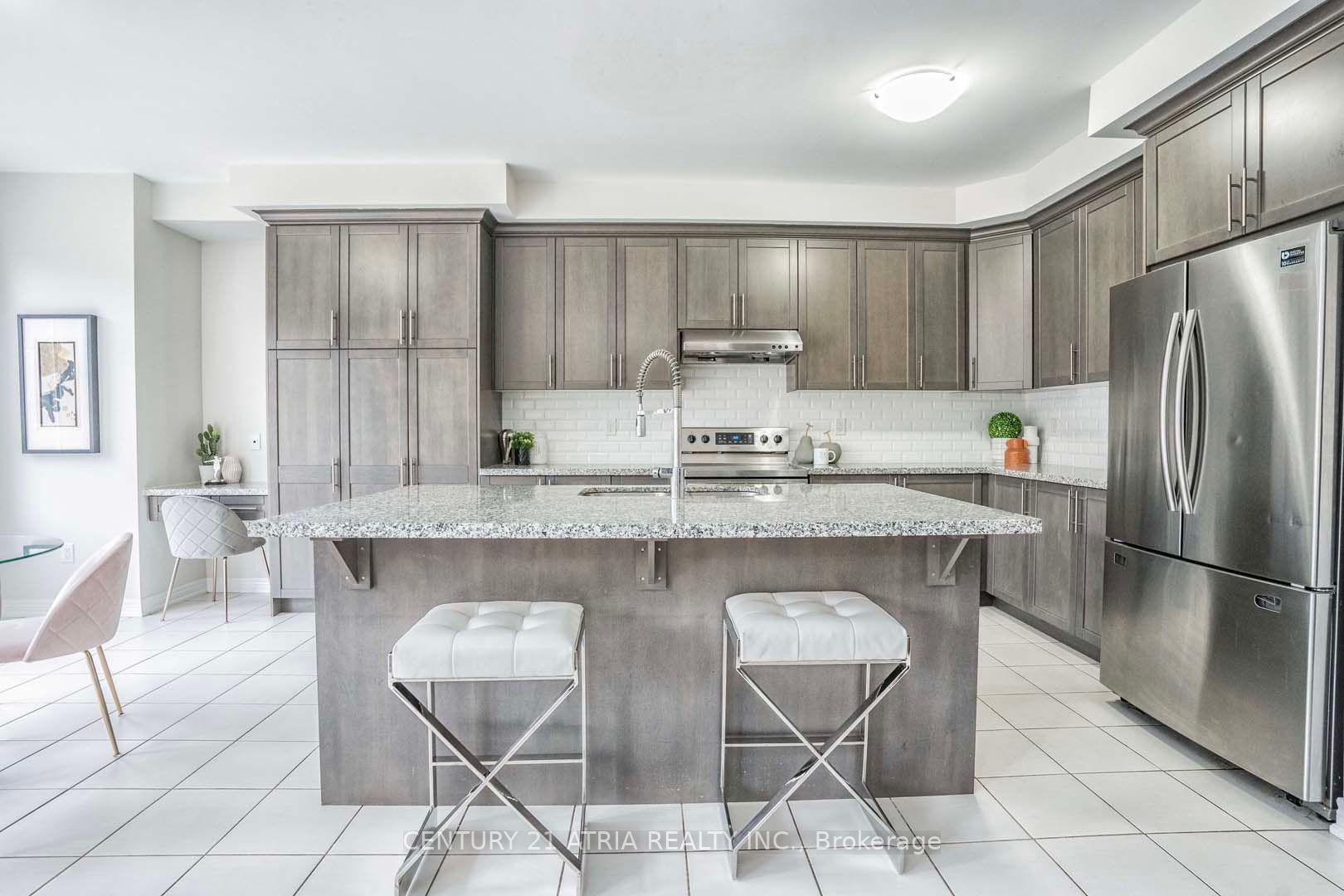 38 Boone Cres