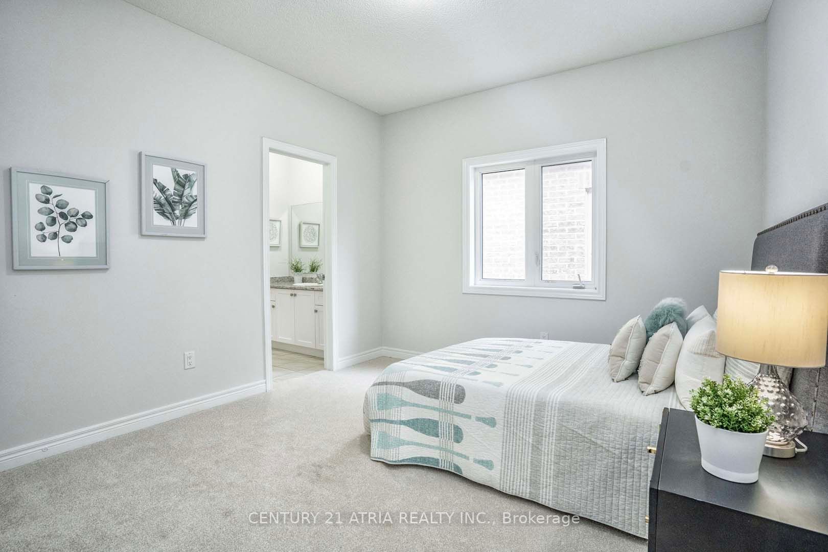 38 Boone Cres