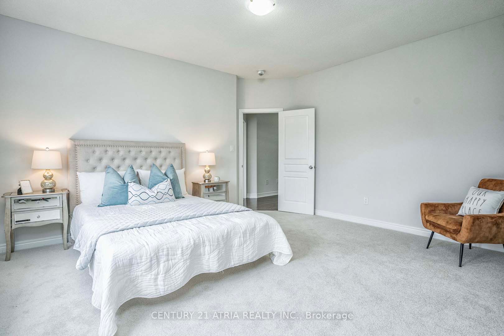 38 Boone Cres