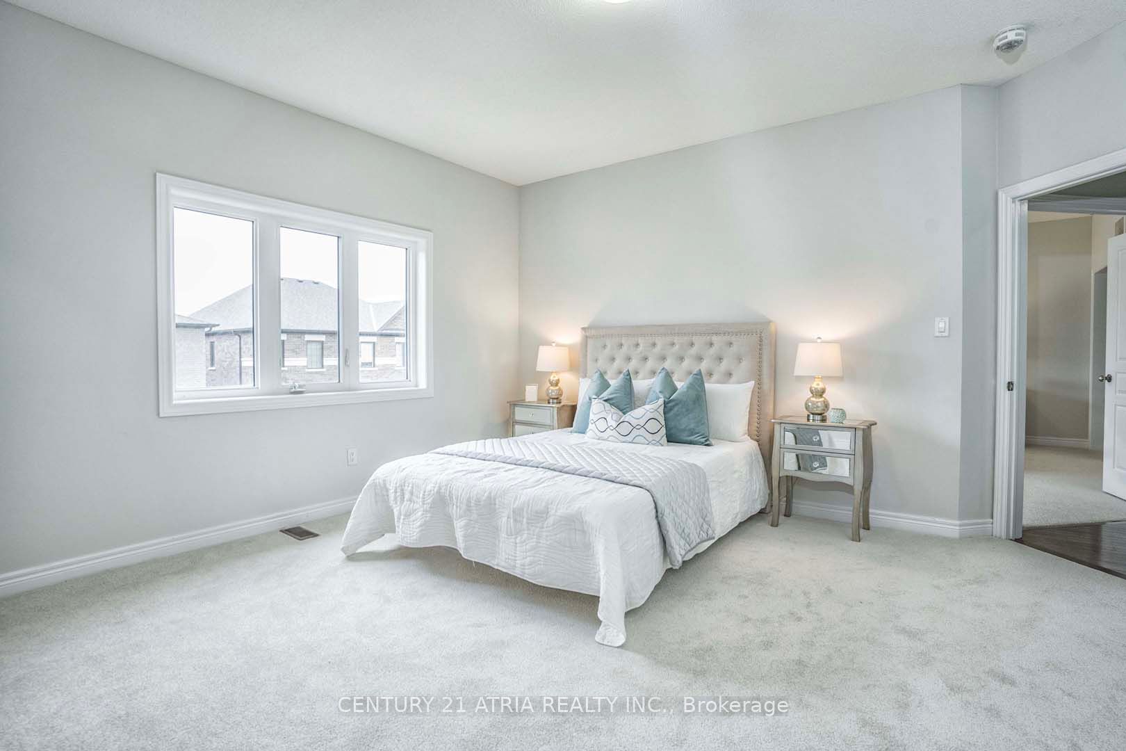 38 Boone Cres
