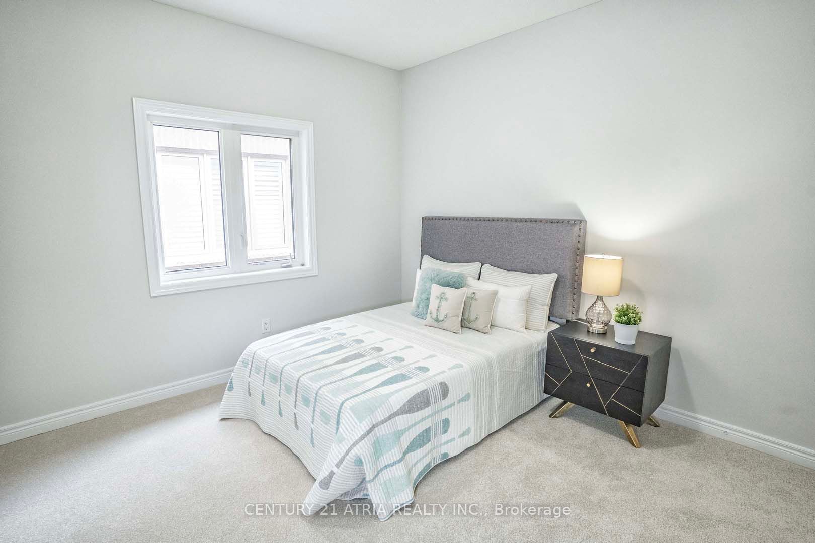 38 Boone Cres