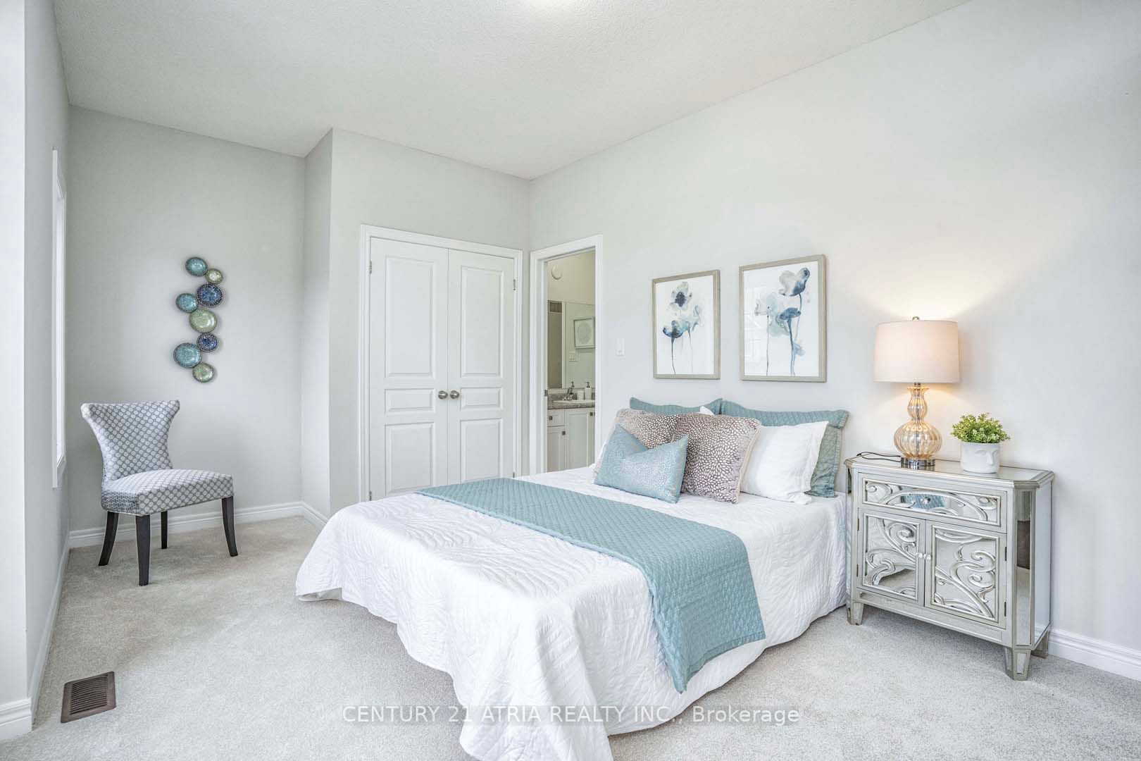 38 Boone Cres