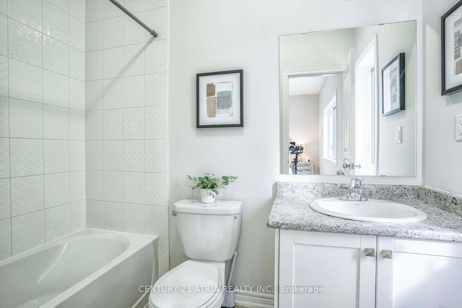 38 Boone Cres