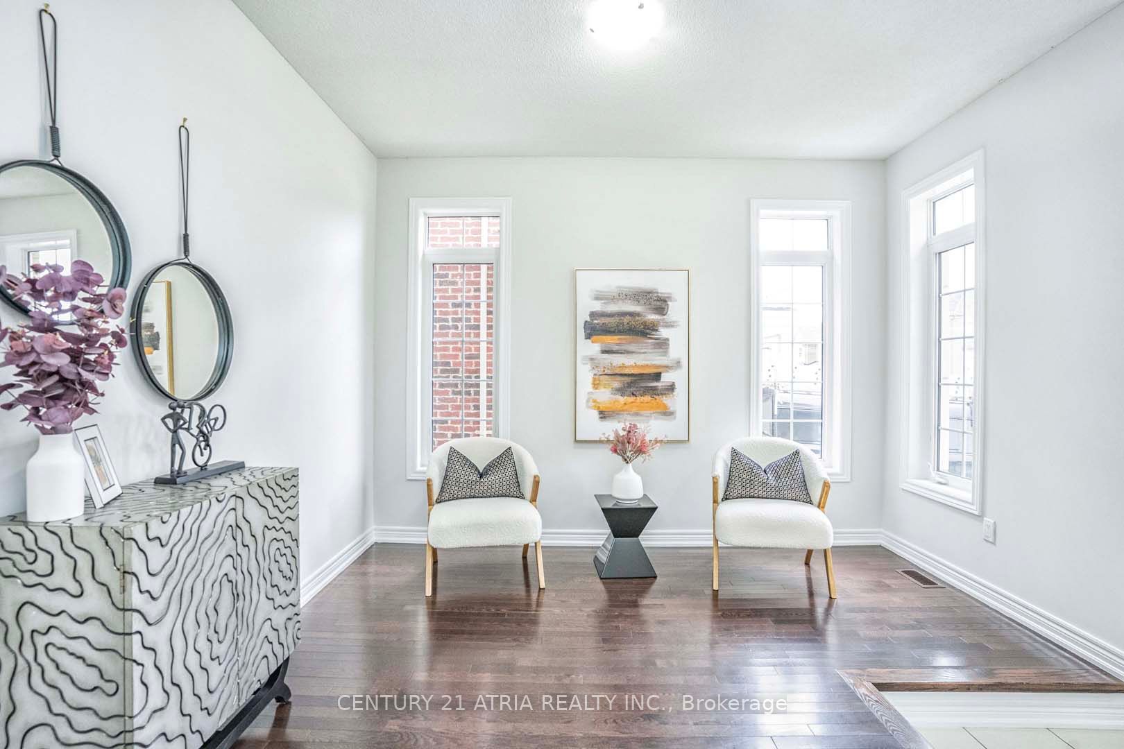 38 Boone Cres