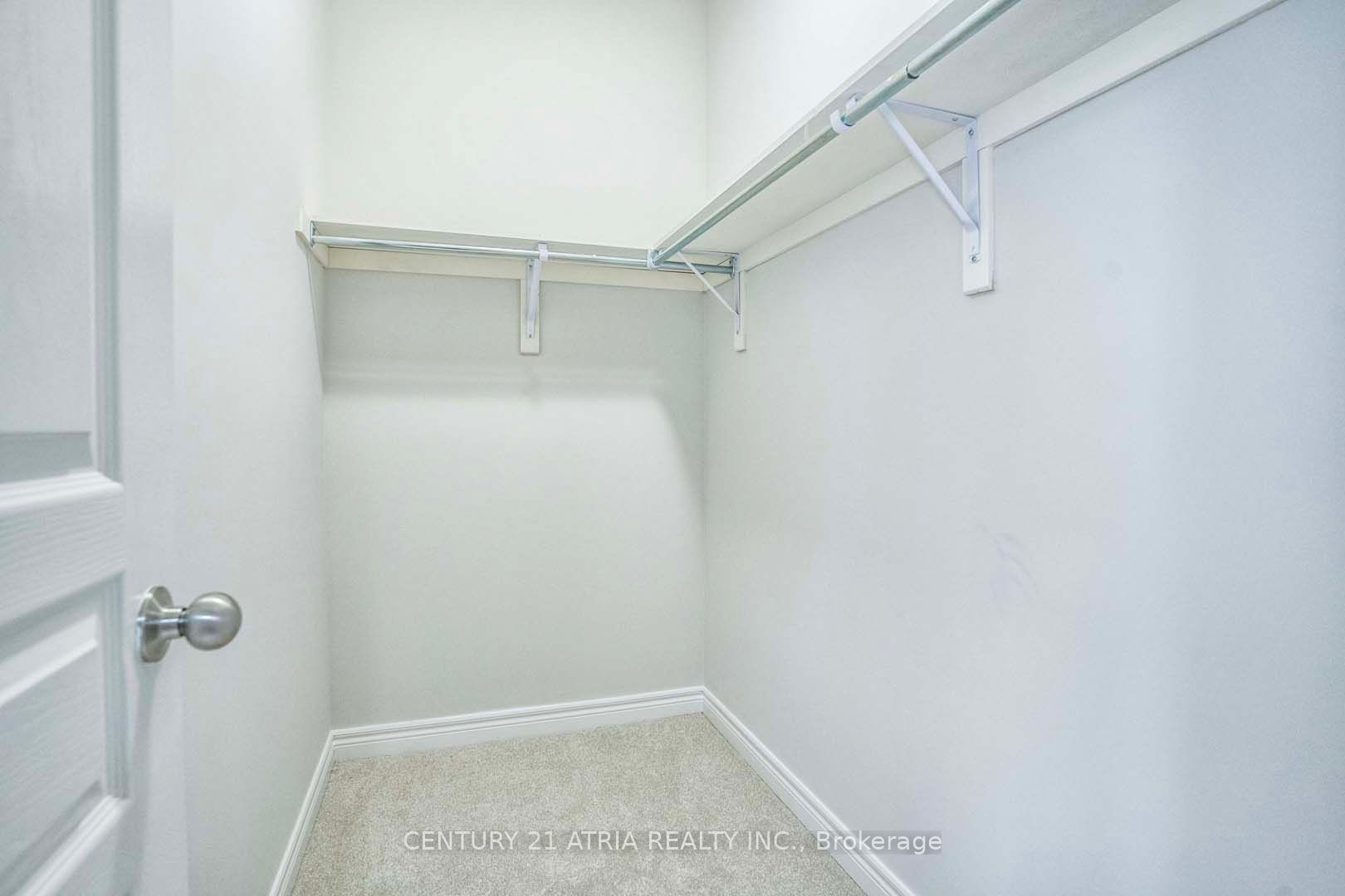 38 Boone Cres