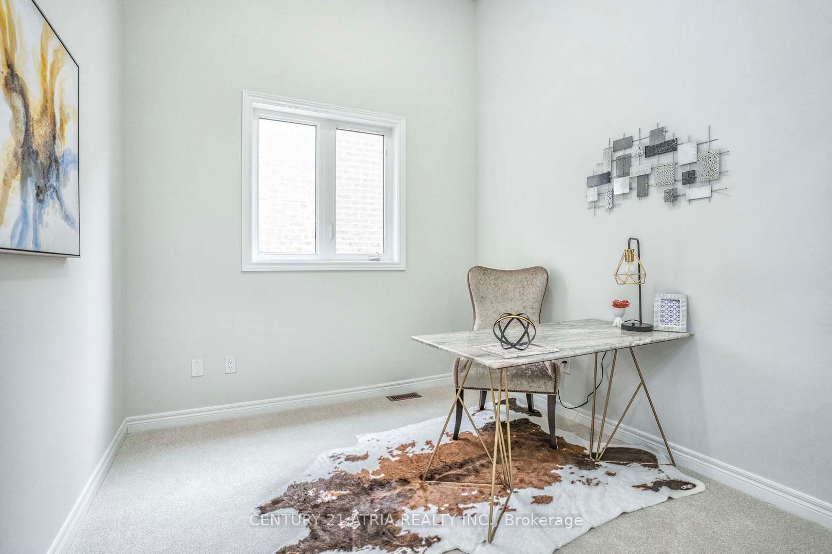 38 Boone Cres