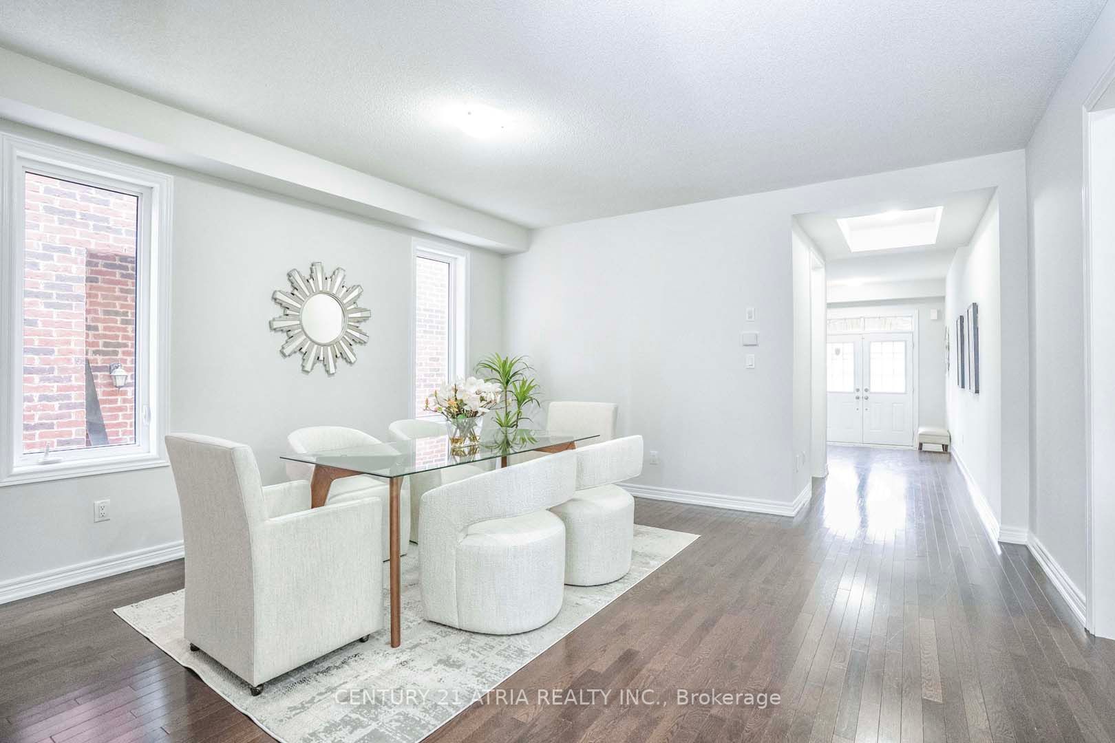 38 Boone Cres