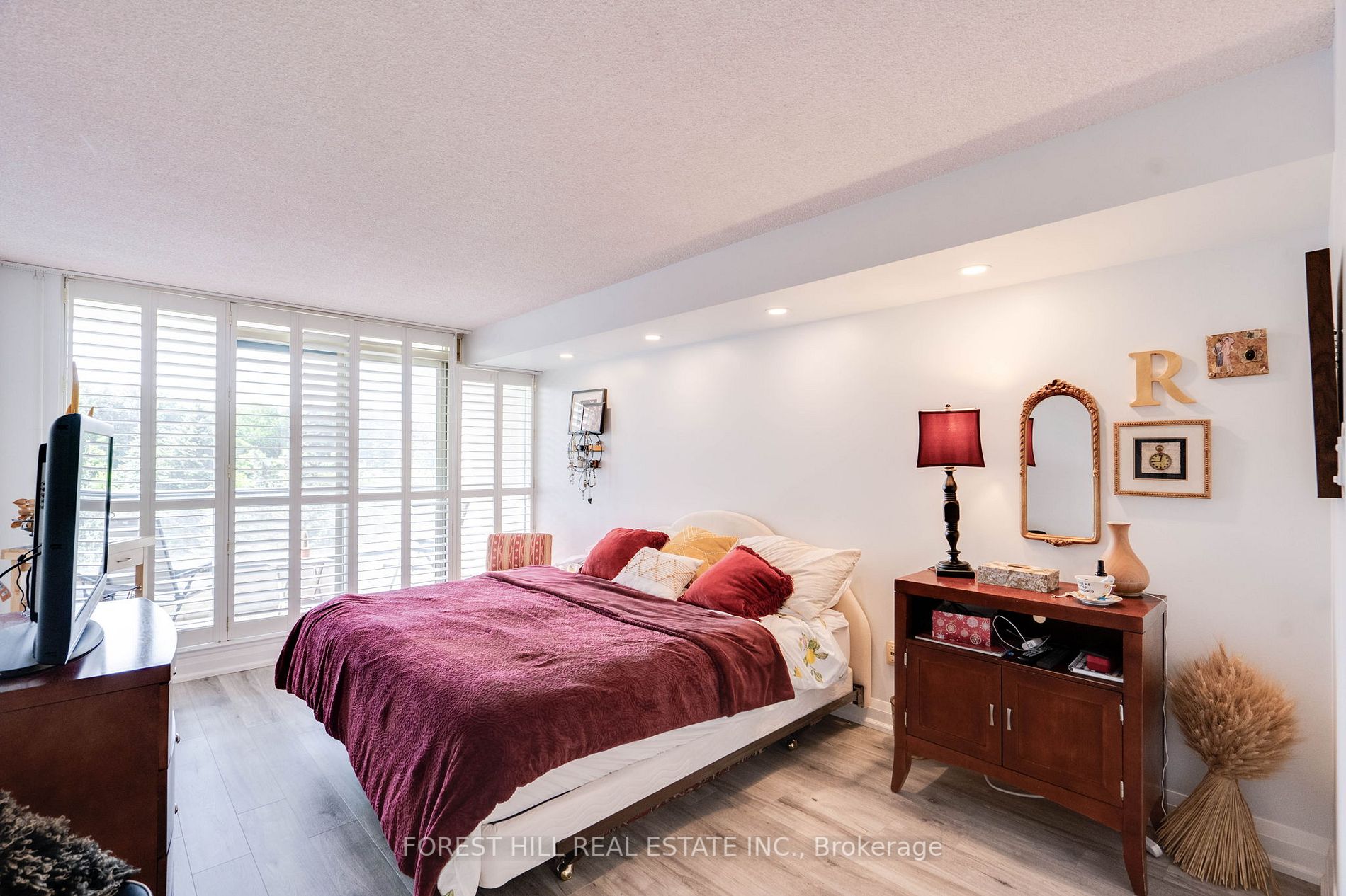 1 Clark Ave, #501